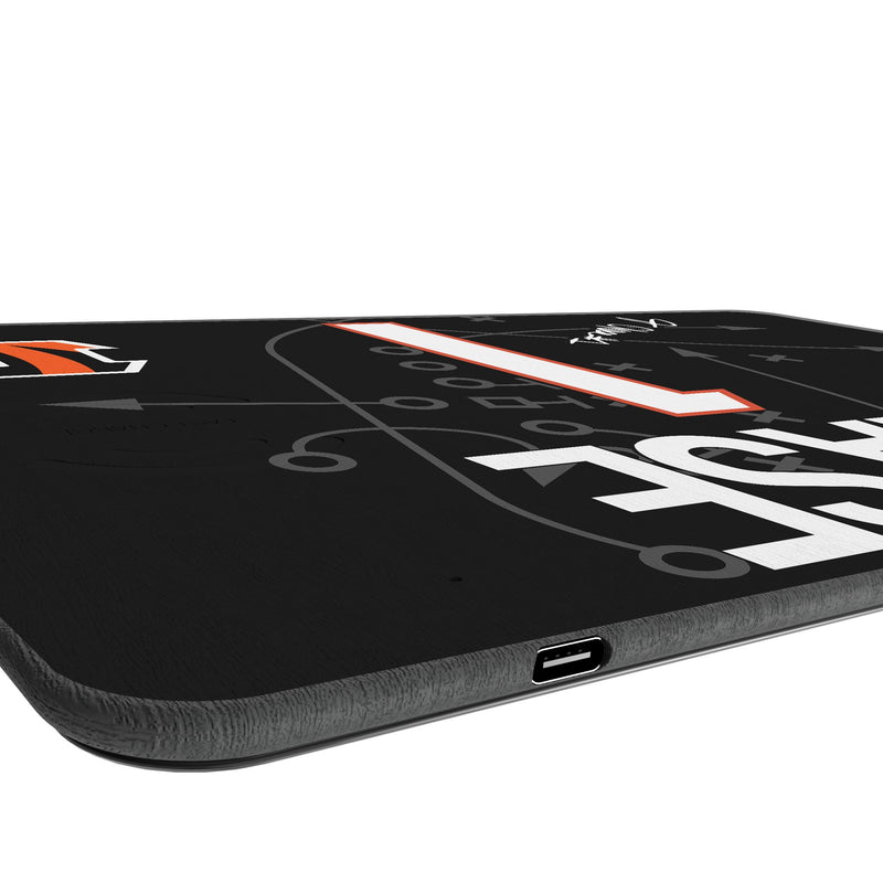 Ja'Marr Chase Cincinnati Bengals 1 Game Tactic 15-Watt Wireless Charger and Mouse Pad Port.Jpg