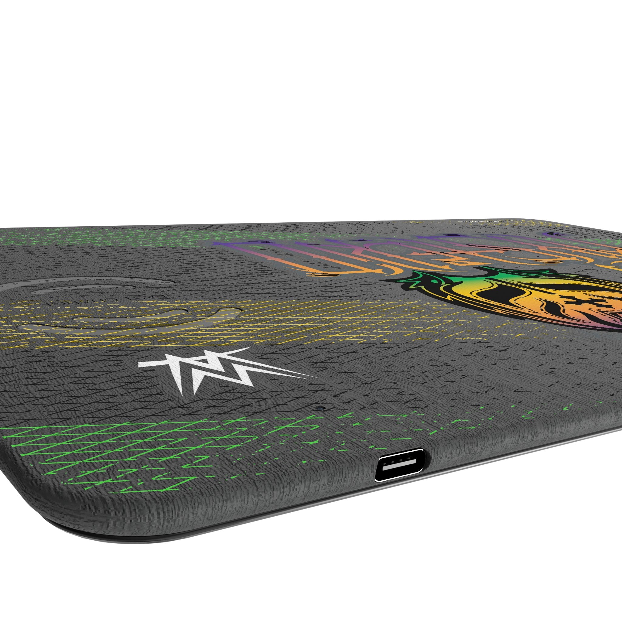 Rey Mysterio Steel 15-Watt Wireless Charger and Mouse Pad Port.Jpg