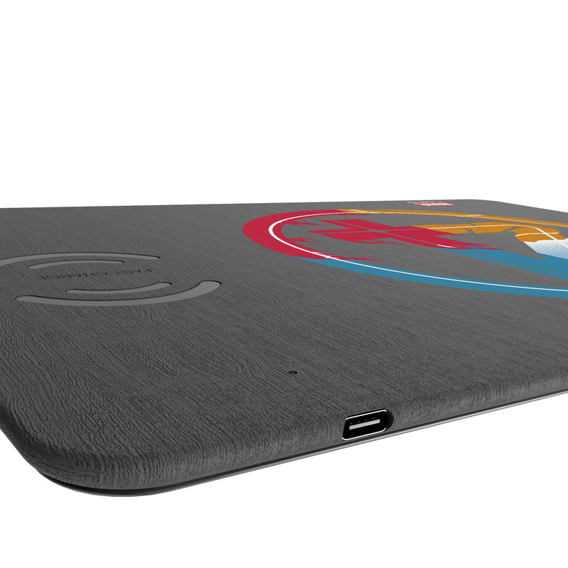 Marvel Fantastic Four Badge 15-Watt Wireless Charger and Mouse Pad Port.Jpg