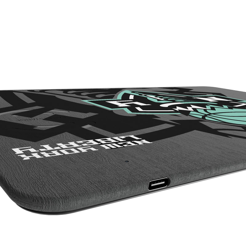 New York Liberty Monocolor Tilt 15-Watt Wireless Charger and Mouse Pad Port.Jpg