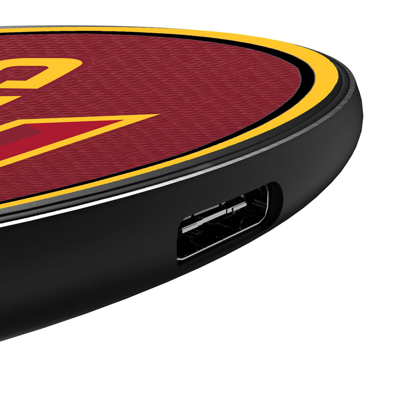 Iowa State University Cyclones Personalized Endzone Solid 15-Watt Wireless Charger Detail.Jpg