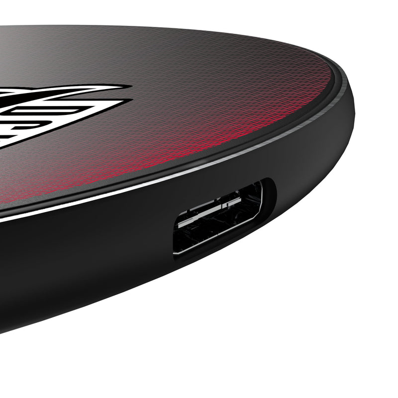DC United Linen 15-Watt Wireless Charger Detail.Jpg