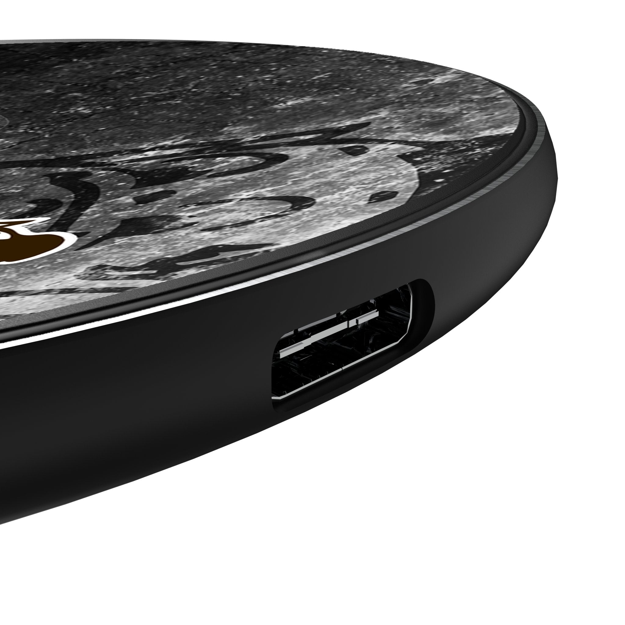 Cleveland Browns Historic Collection Legendary 15-Watt Wireless Charger Detail.Jpg