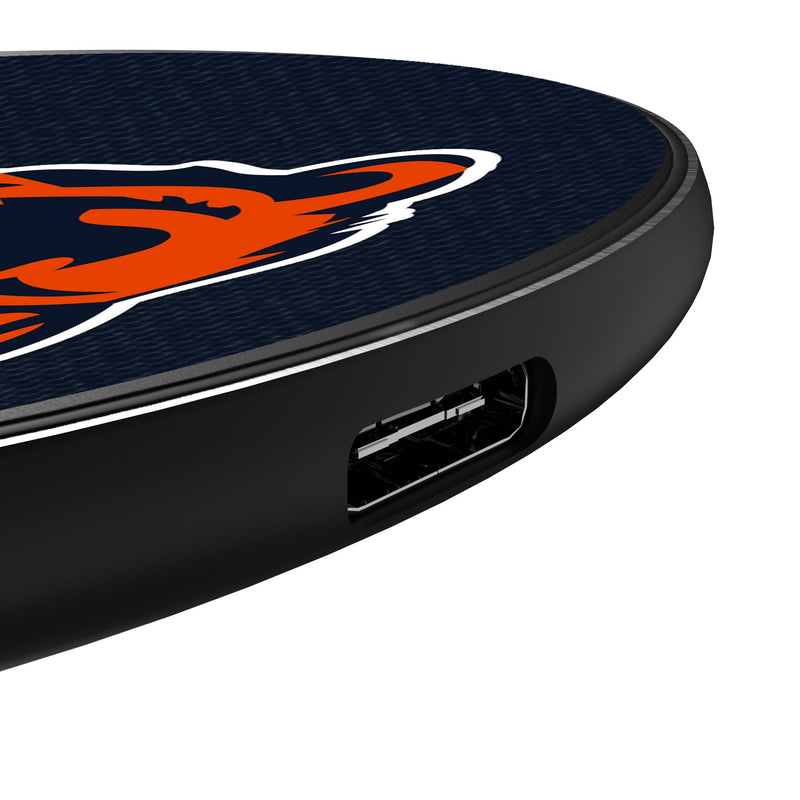 Chicago Bears Stripe 15-Watt Wireless Charger Detail.Jpg