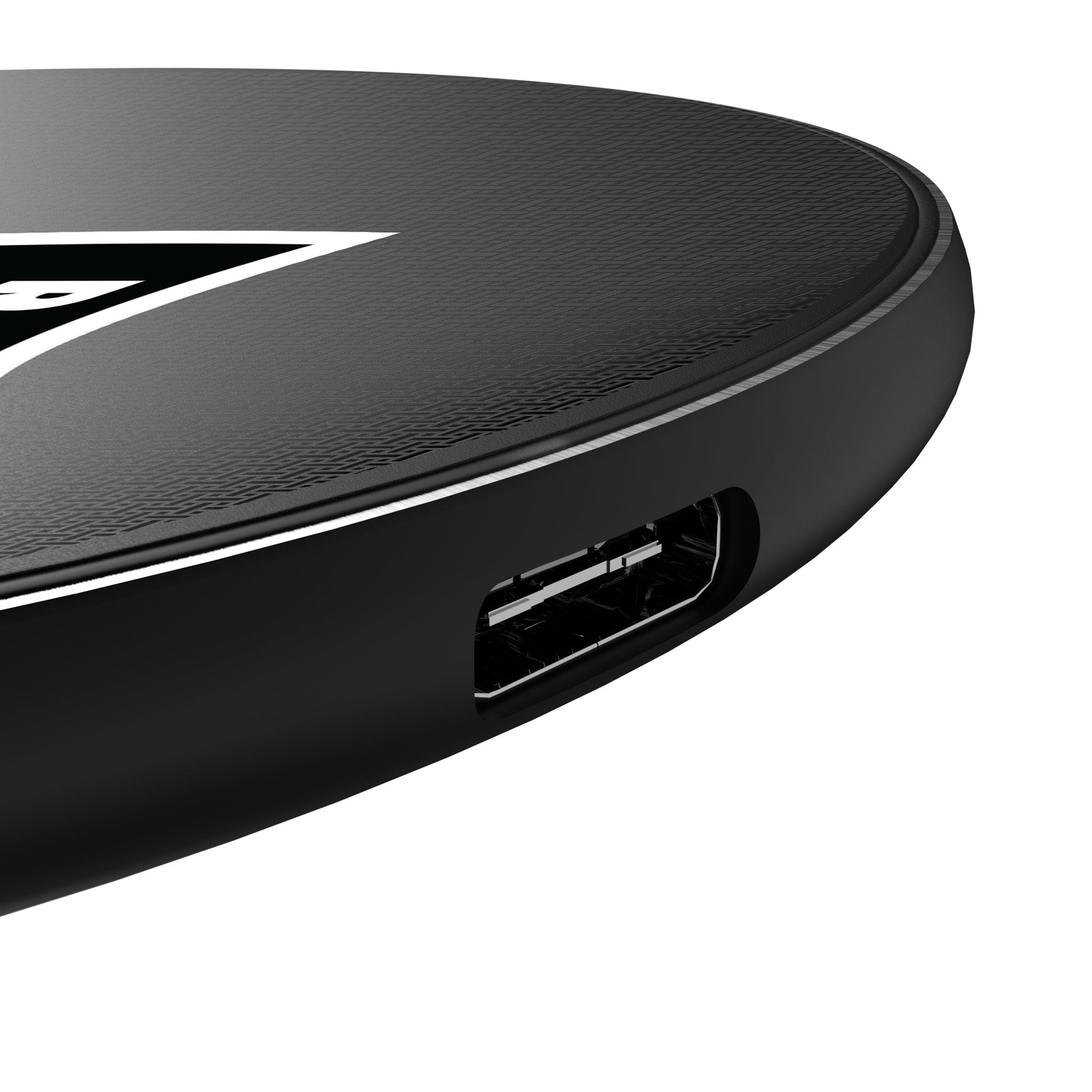 Las Vegas Raiders Linen 15-Watt Wireless Charger Detail.Jpg