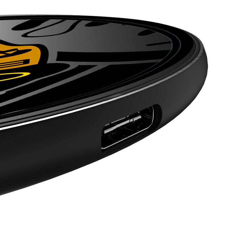 Chicago Blackhawks Monocolor Tilt 15-Watt Wireless Charger Detail.Jpg