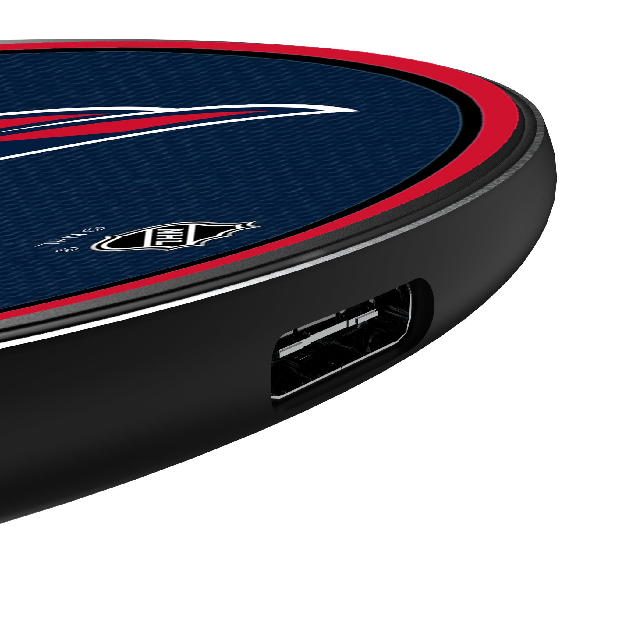Washington Capitals Stripe 15-Watt Wireless Charger Detail.Jpg