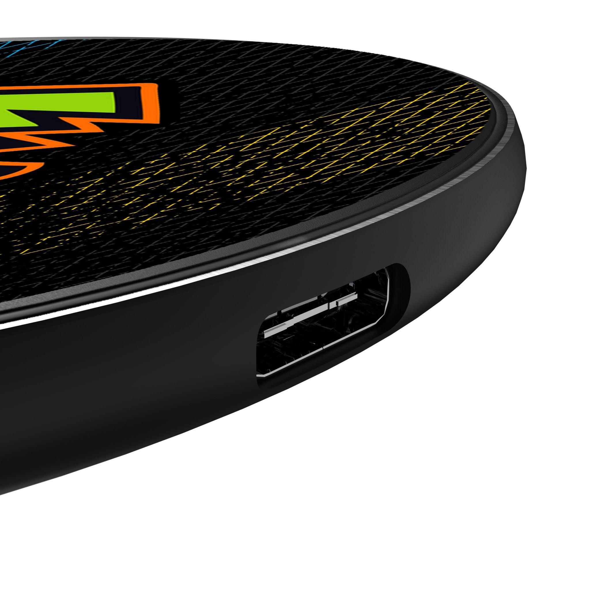 Ultimate Warrior Steel 15-Watt Wireless Charger Detail.Jpg