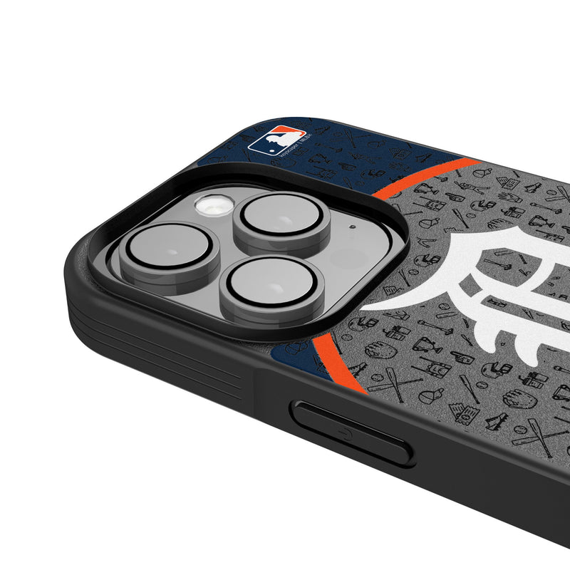 Detroit Tigers Personalized Circle iPhone Bump Phone Case for Apple iPhone Detail.Jpg