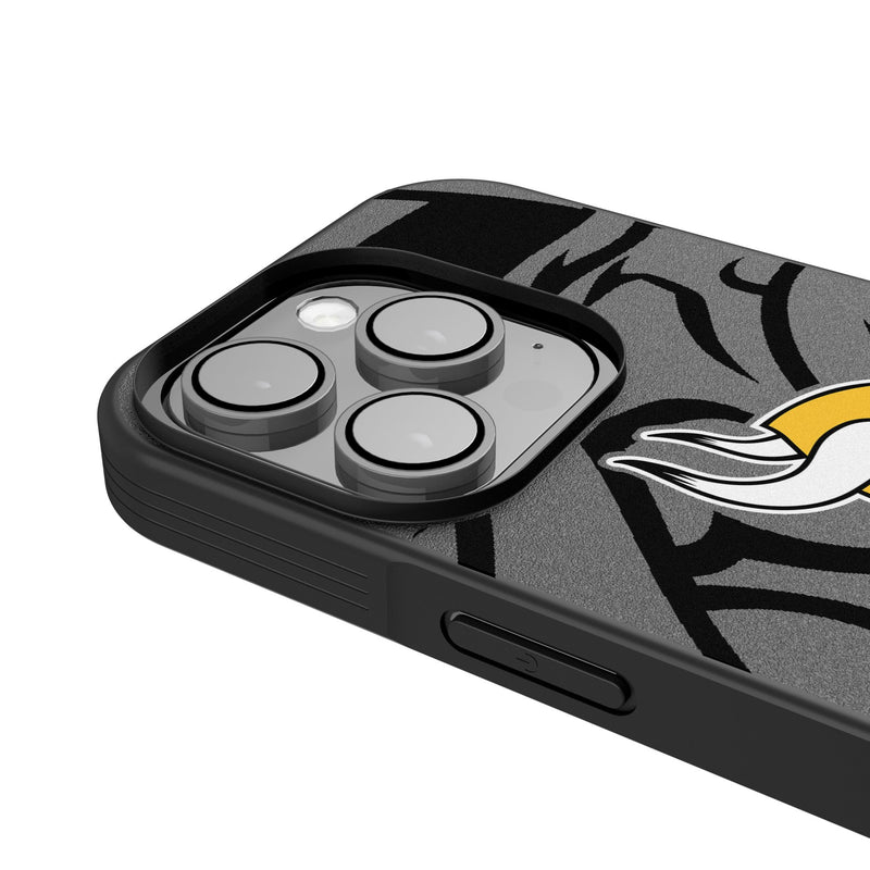 Minnesota Vikings Personalized Tilt iPhone Bump Phone Case for Apple iPhone Detail.Jpg