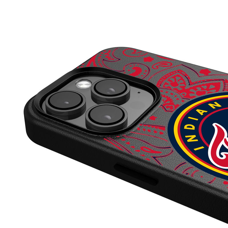 Indiana Fever Paisley iPhone MagSafe Compatible Phone Case Detail.Jpg