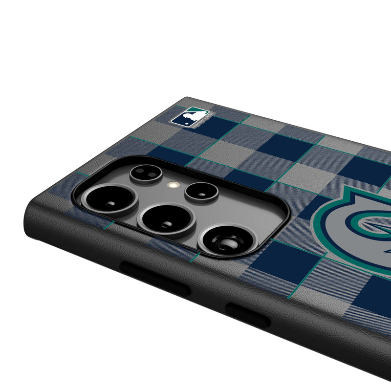 Seattle Mariners Plaid Galaxy MagSafe Compatible Phone Case Detail.Jpg