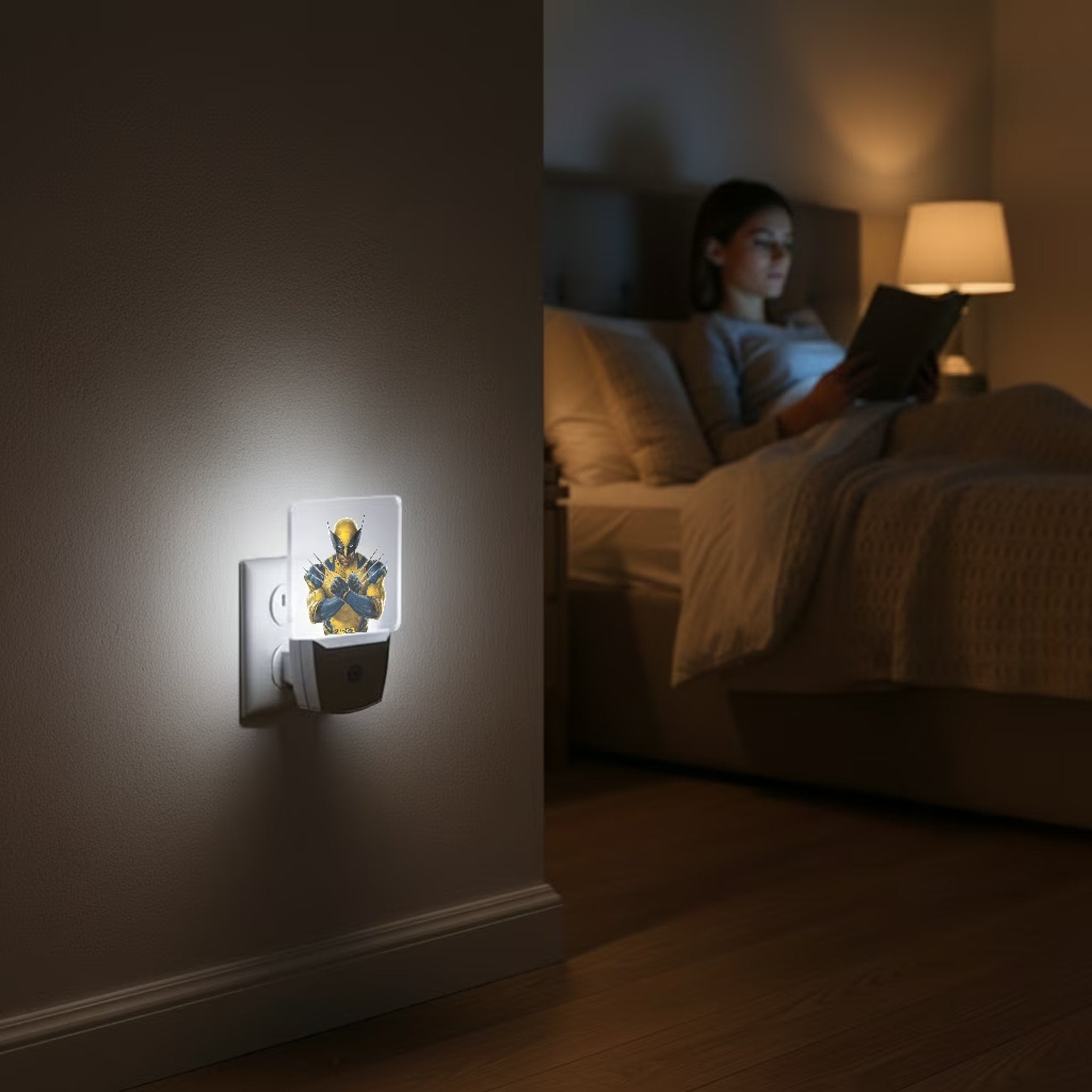 Marvel Deadpool Wolverine Badge Night Light 2-Pack Lifestyle.Jpg