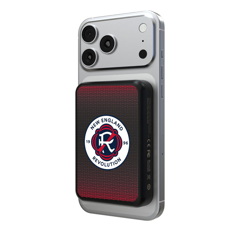 New England Revolution Linen Wireless Mag Power Bank