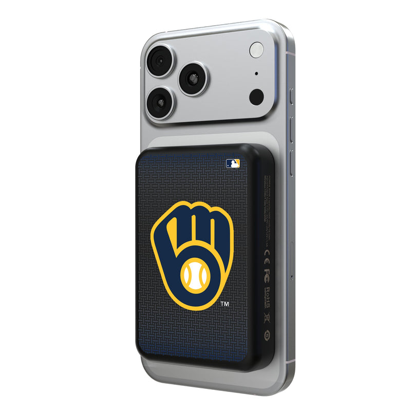 Milwaukee Brewers Linen Wireless Mag Power Bank