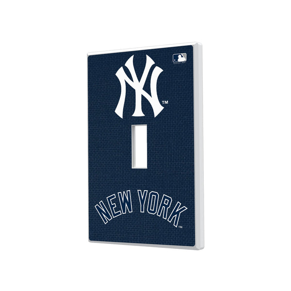 New York Yankees Solid Hidden-Screw Light Switch Plate