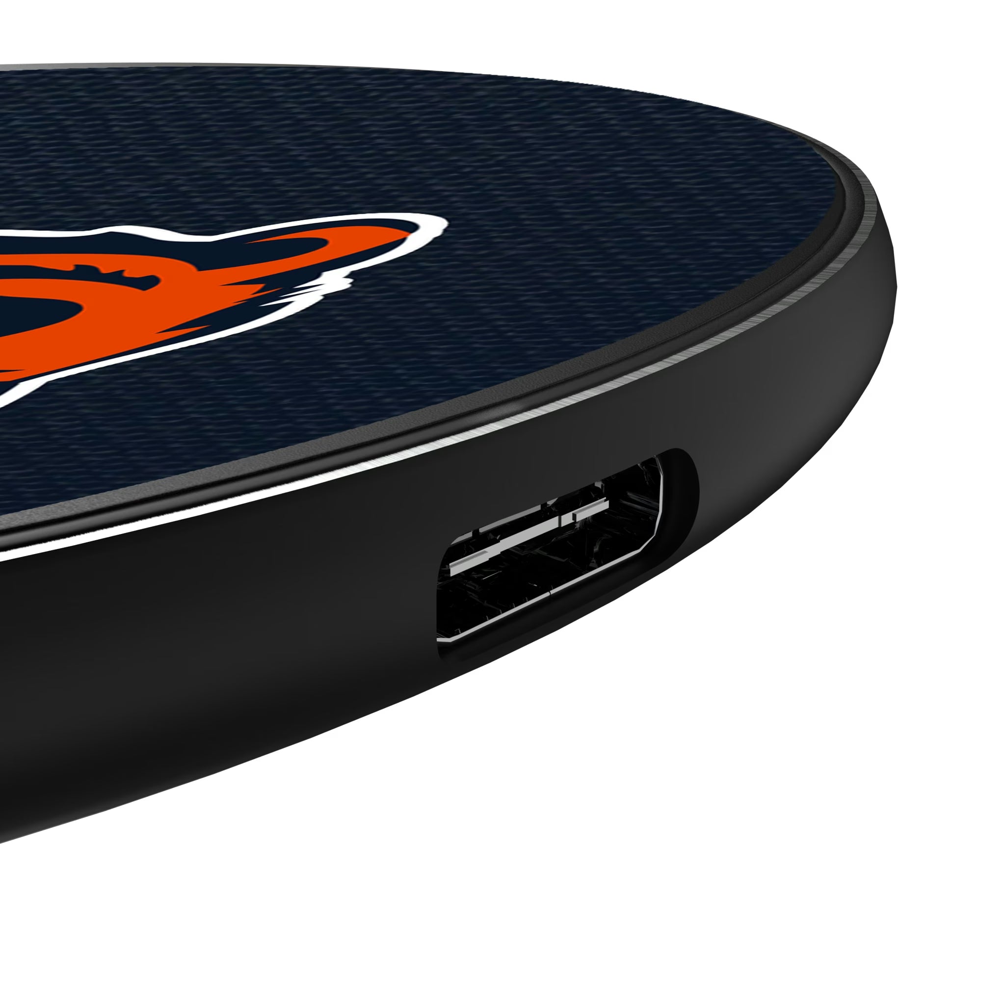 Chicago Bears Personalized Endzone Solid 15-Watt Wireless Charger - Detail