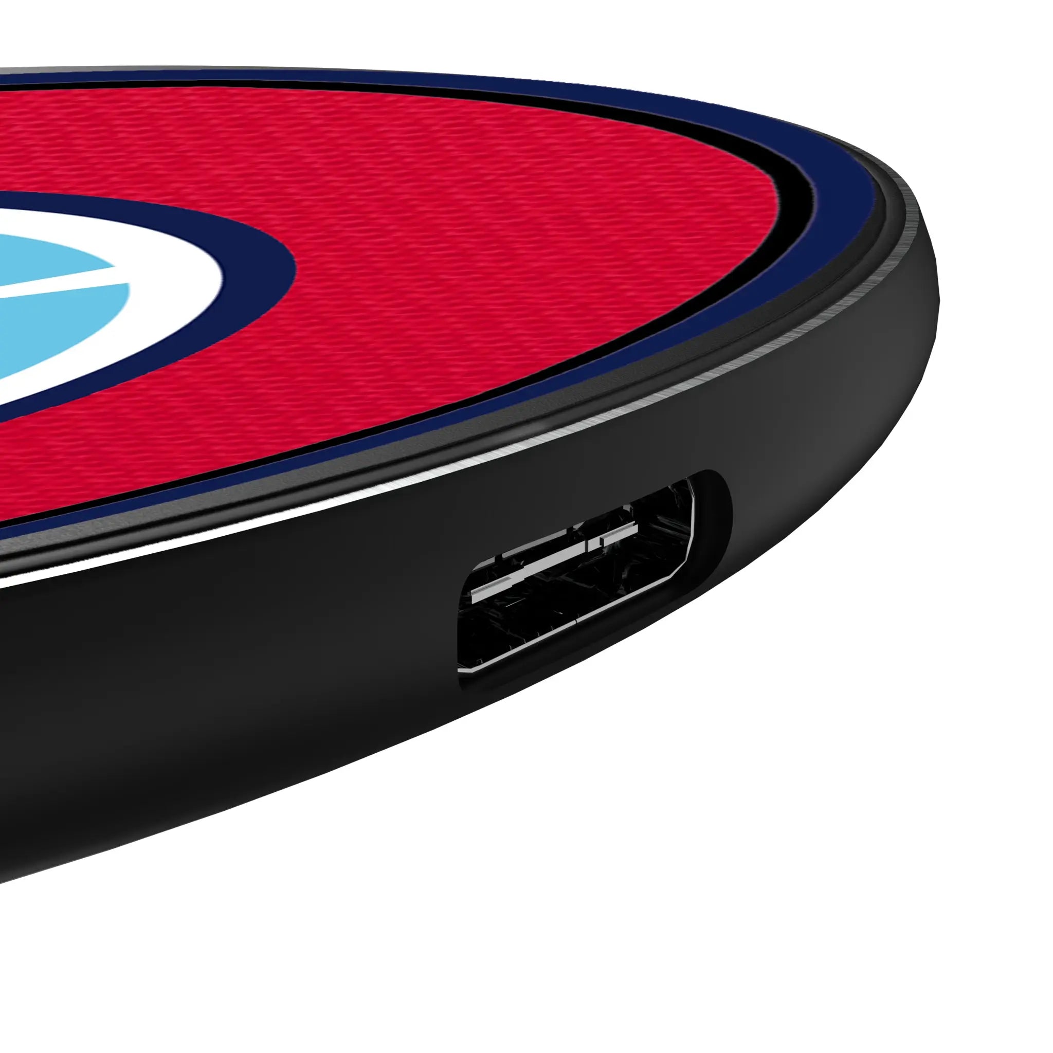 Chicago Fire Solid 15-Watt Wireless Charger - Detail