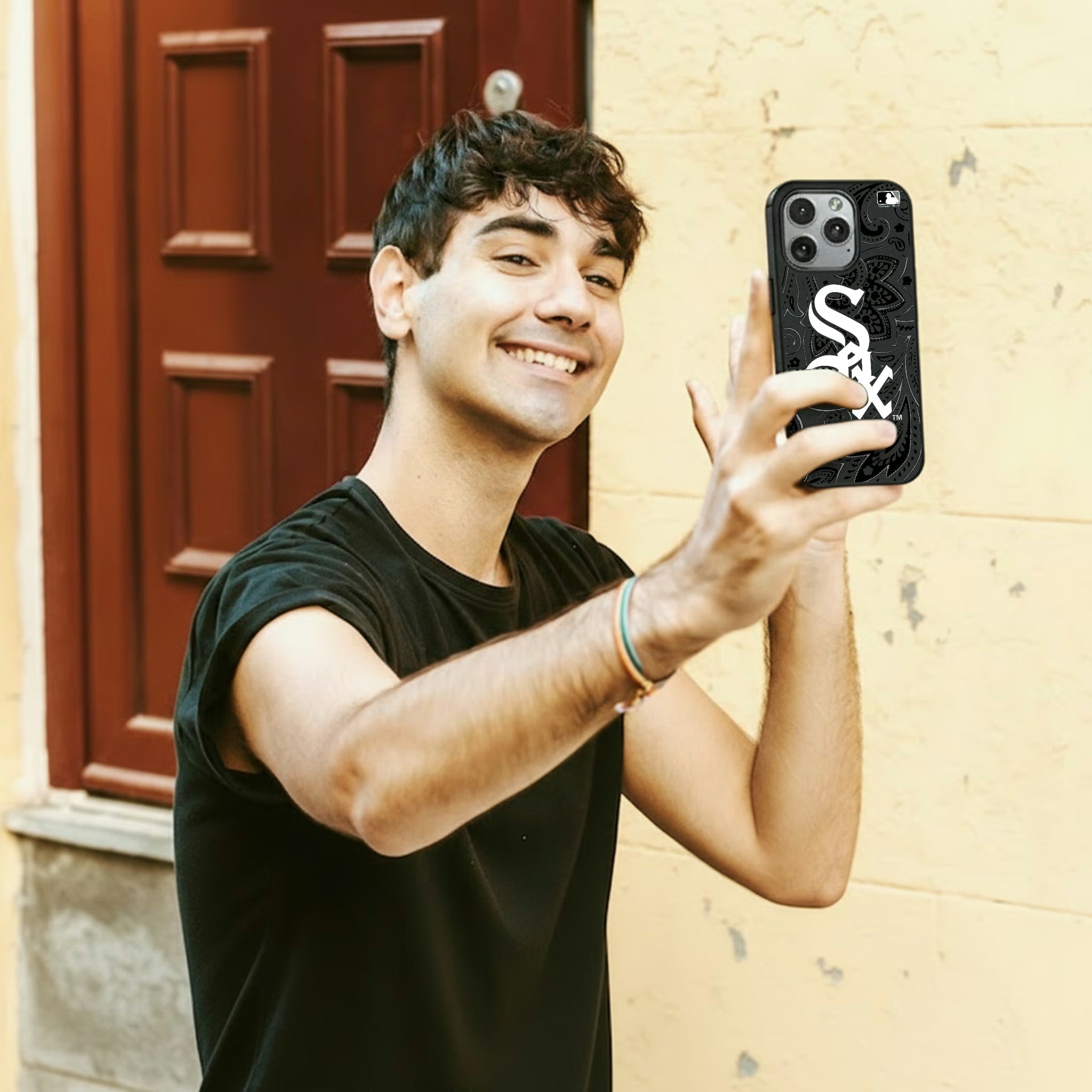 Chicago White Sox Paisley iPhone MagSafe Compatible Phone Case for Apple iPhone - Lifestyle