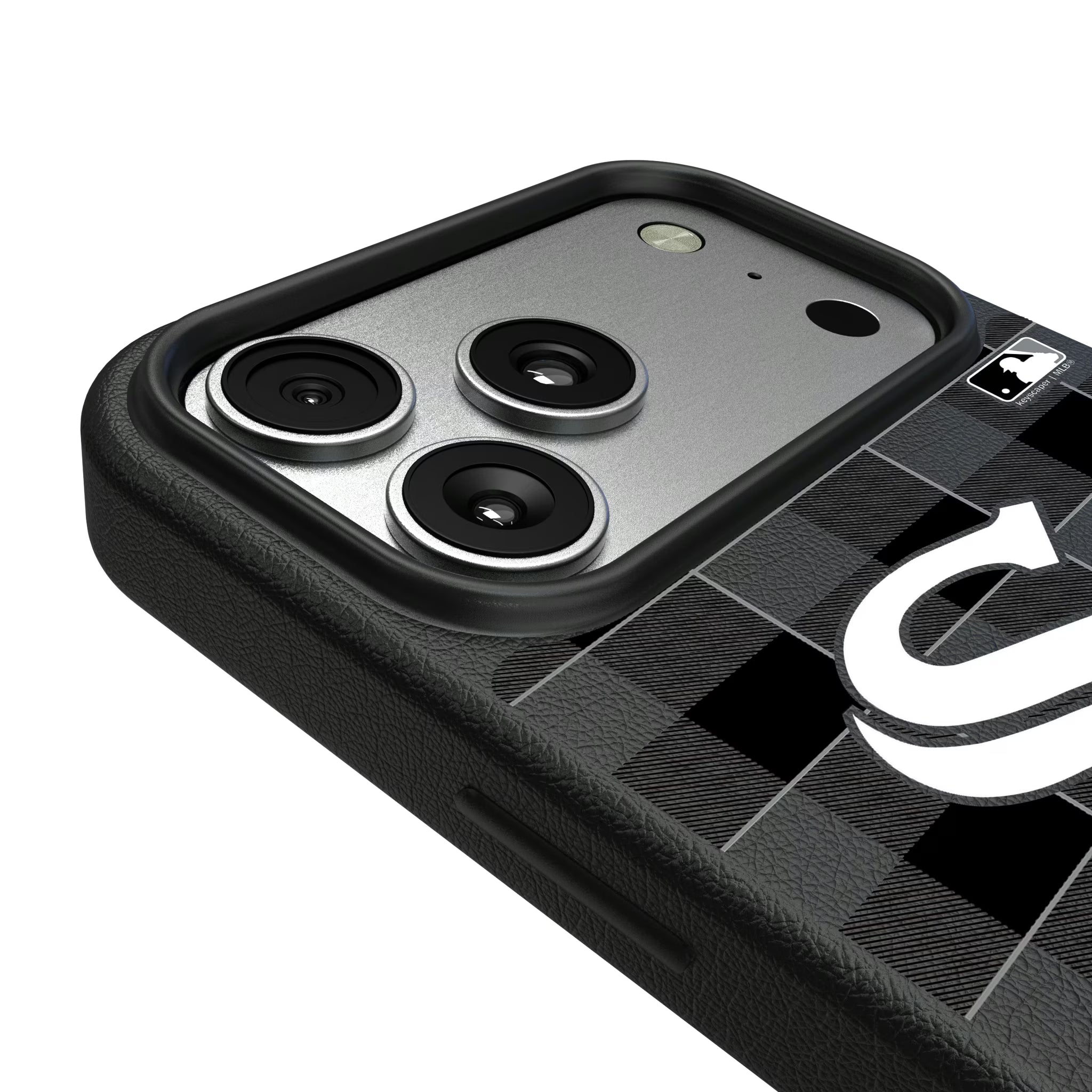 Chicago White Sox Plaid iPhone MagSafe Compatible Phone Case for Apple iPhone - Detail#Device_iPhone 17 Pro Max