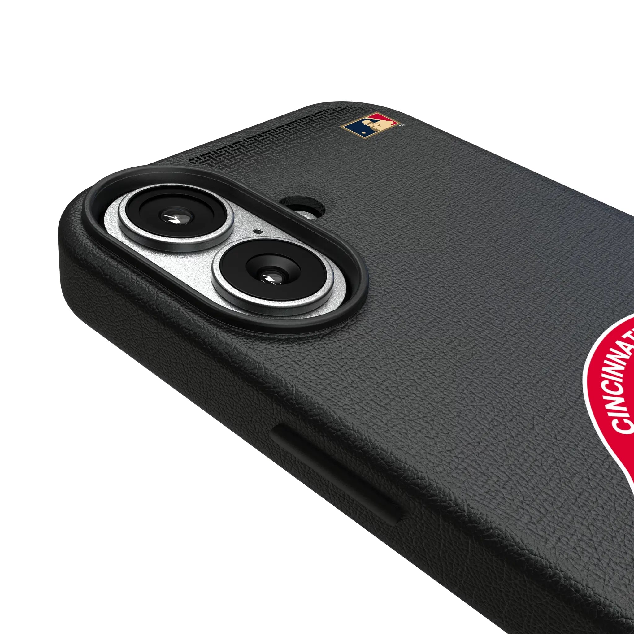 Cincinnati Reds 1974-1992 - Cooperstown Collection Linen iPhone MagSafe Compatible Phone Case for Apple iPhone - Detail#Device_iPhone 17