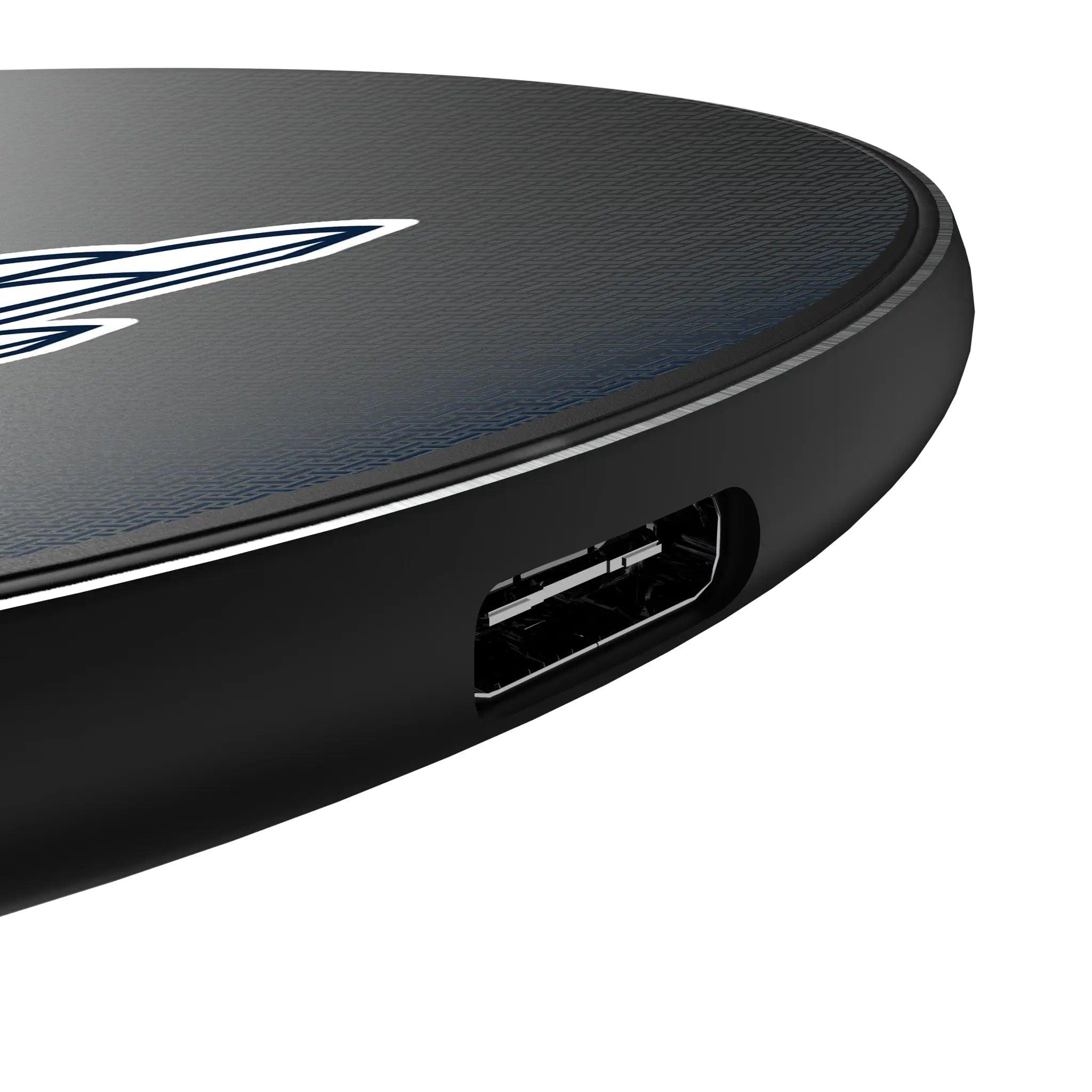 Cleveland Guardians Linen 15-Watt Wireless Charger - Detail