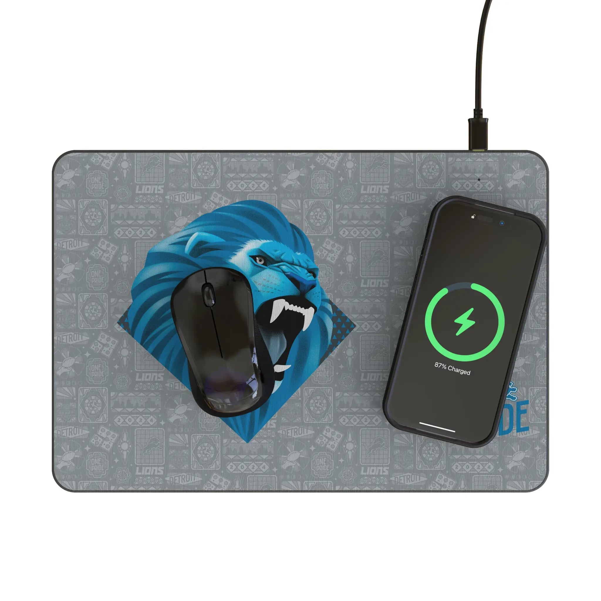 Detroit Lions Deco 15-Watt Wireless Charger and Mouse Pad - Lifestyle