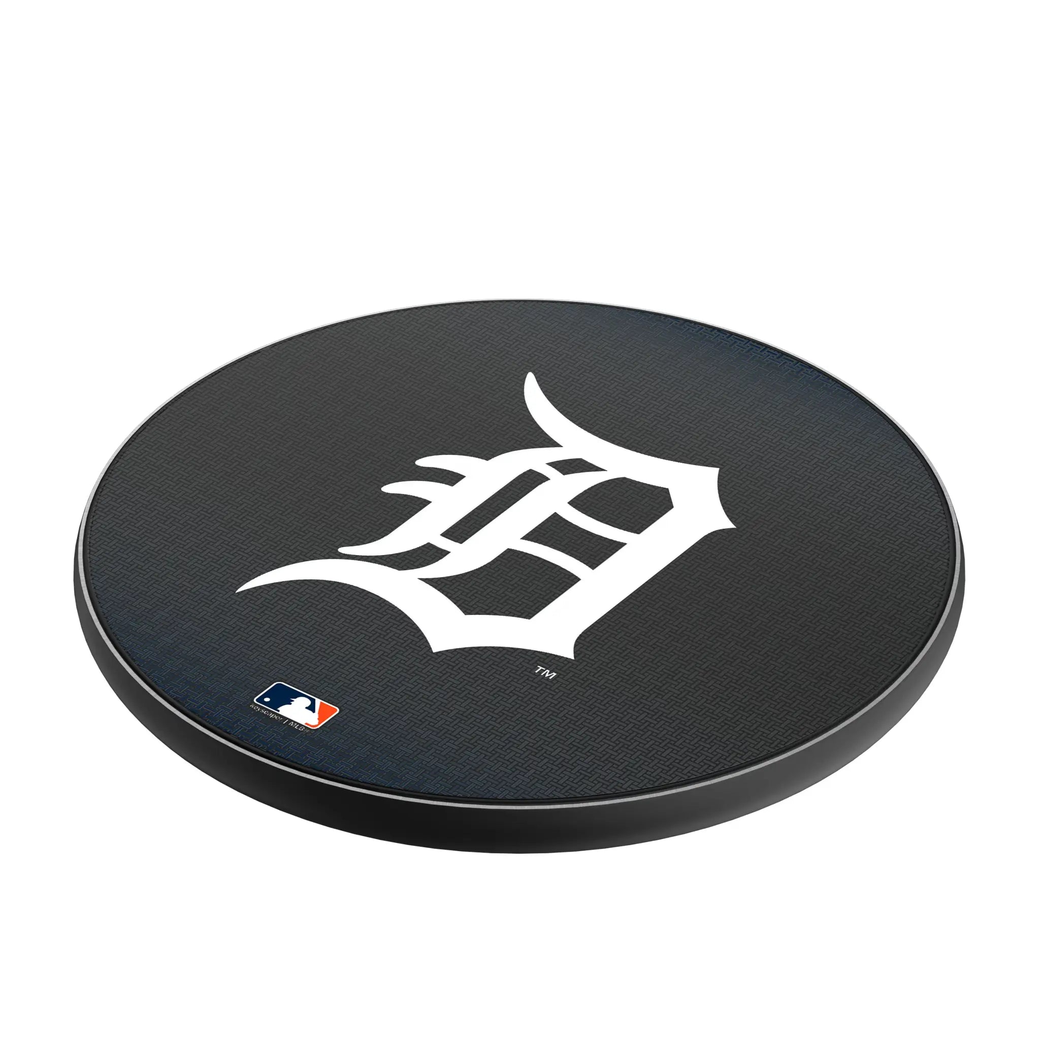 Detroit Tigers Linen 15-Watt Wireless Charger - Isometric View