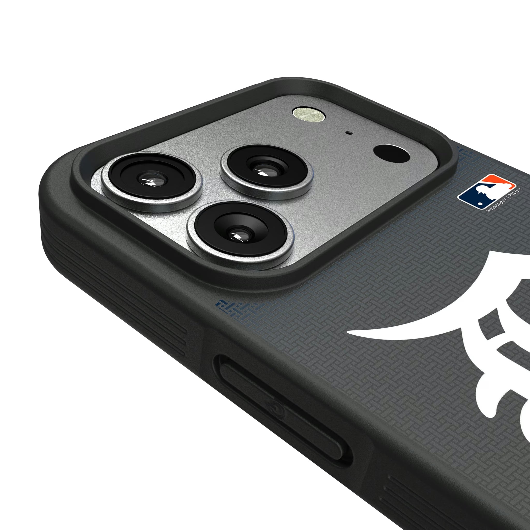 Detroit Tigers Linen iPhone Bump Phone Case for Apple iPhone - Detail#Device_iPhone 17 Pro