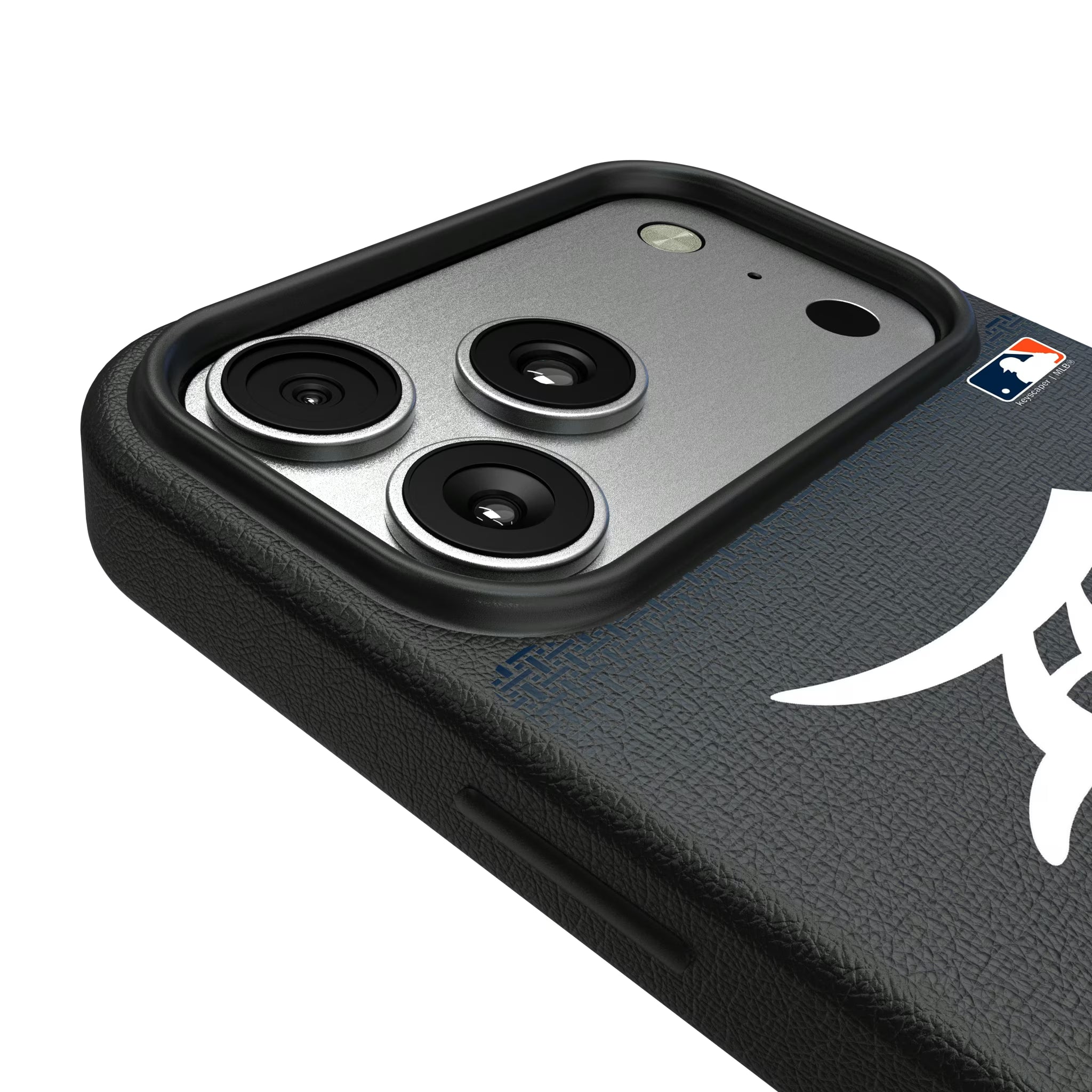 Detroit Tigers Linen iPhone MagSafe Compatible Phone Case for Apple iPhone - Detail#Device_iPhone 17 Pro Max