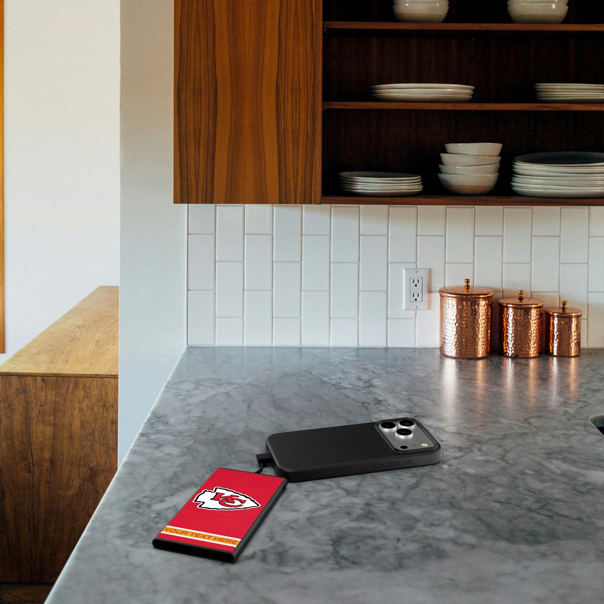 Kansas City Chiefs Personalized Stripe 5000mAh Flat Powerbank - Lifestyle