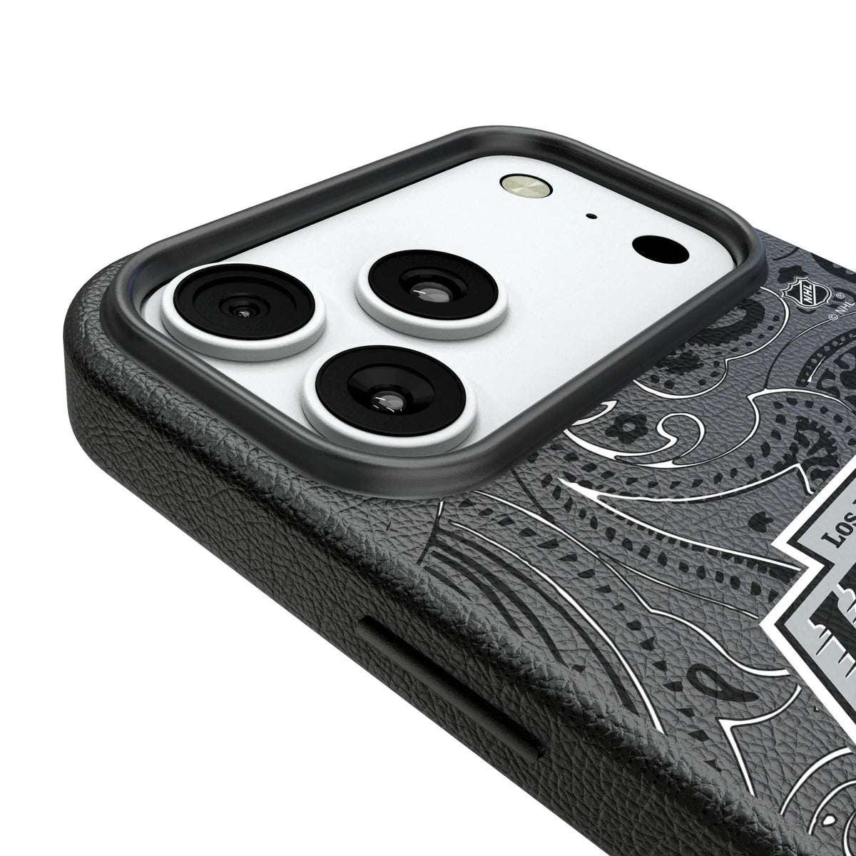 LA Kings Paisley iPhone MagSafe Compatible Phone Case for Apple iPhone - Detail#Device_iPhone 18 Pro Max