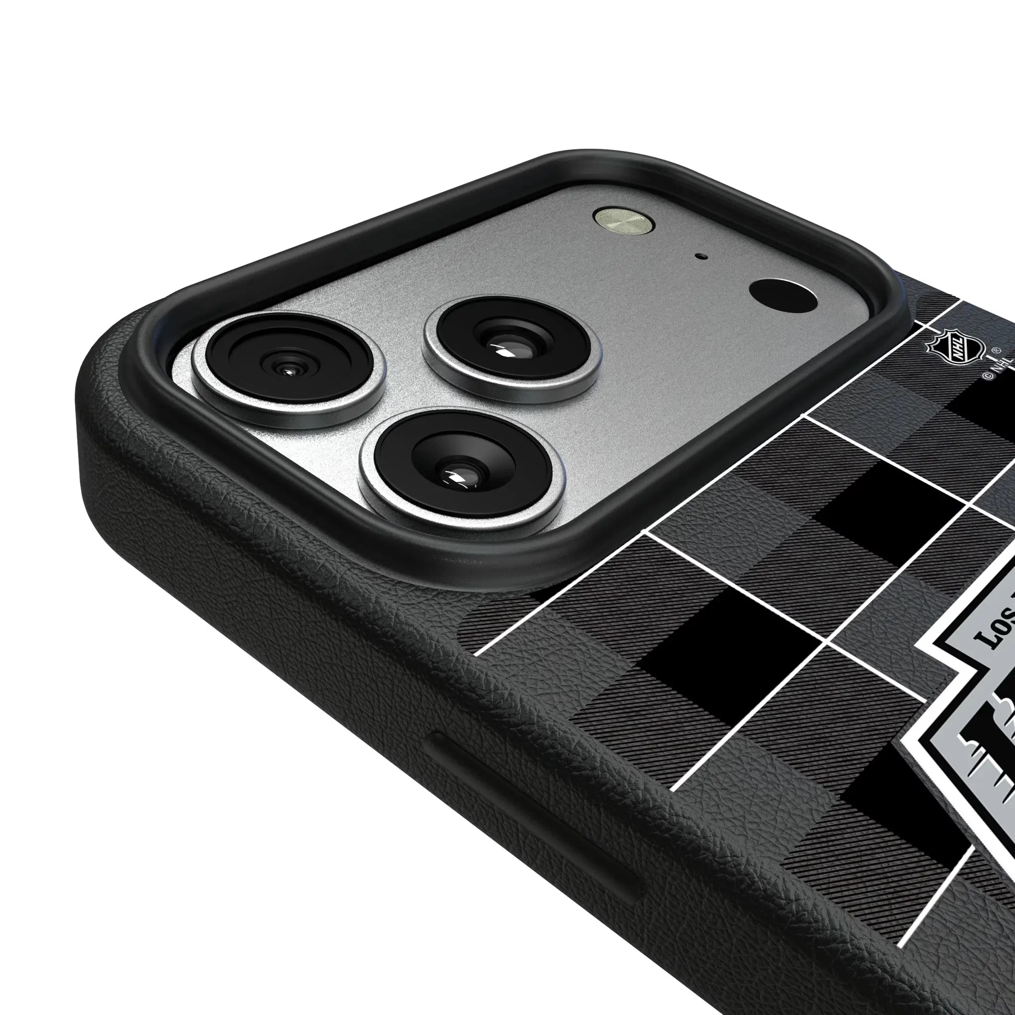 LA Kings Plaid iPhone MagSafe Compatible Phone Case for Apple iPhone - Detail#Device_iPhone 17 Pro Max