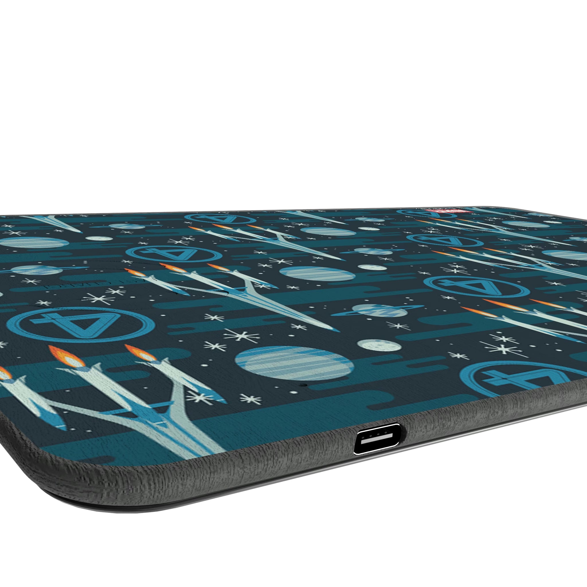 Marvel Fantastic Four Pattern 15-Watt Wireless Charger and Mouse Pad