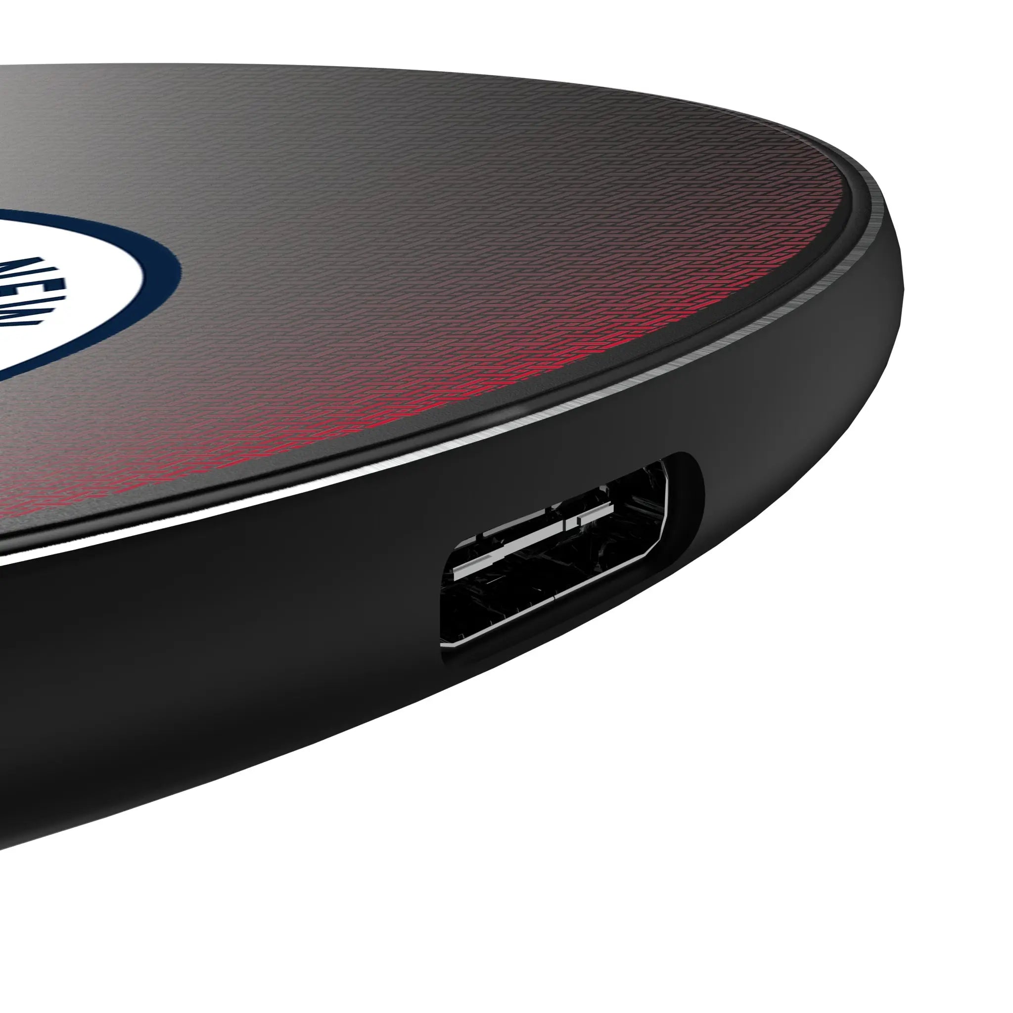 New England Revolution Linen 15-Watt Wireless Charger - Detail