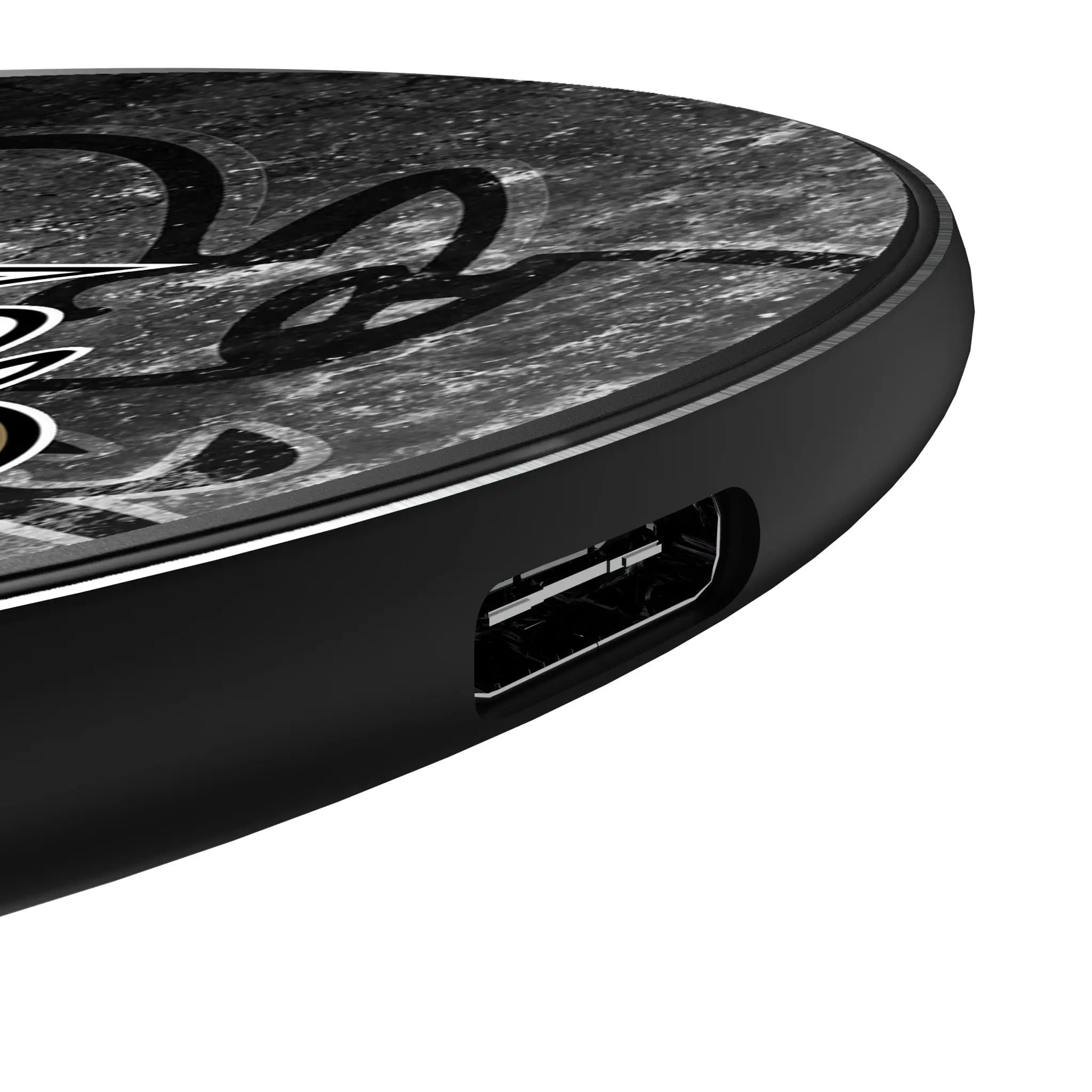 New Orleans Saints Historic Collection Legendary 15-Watt Wireless Charger - Detail