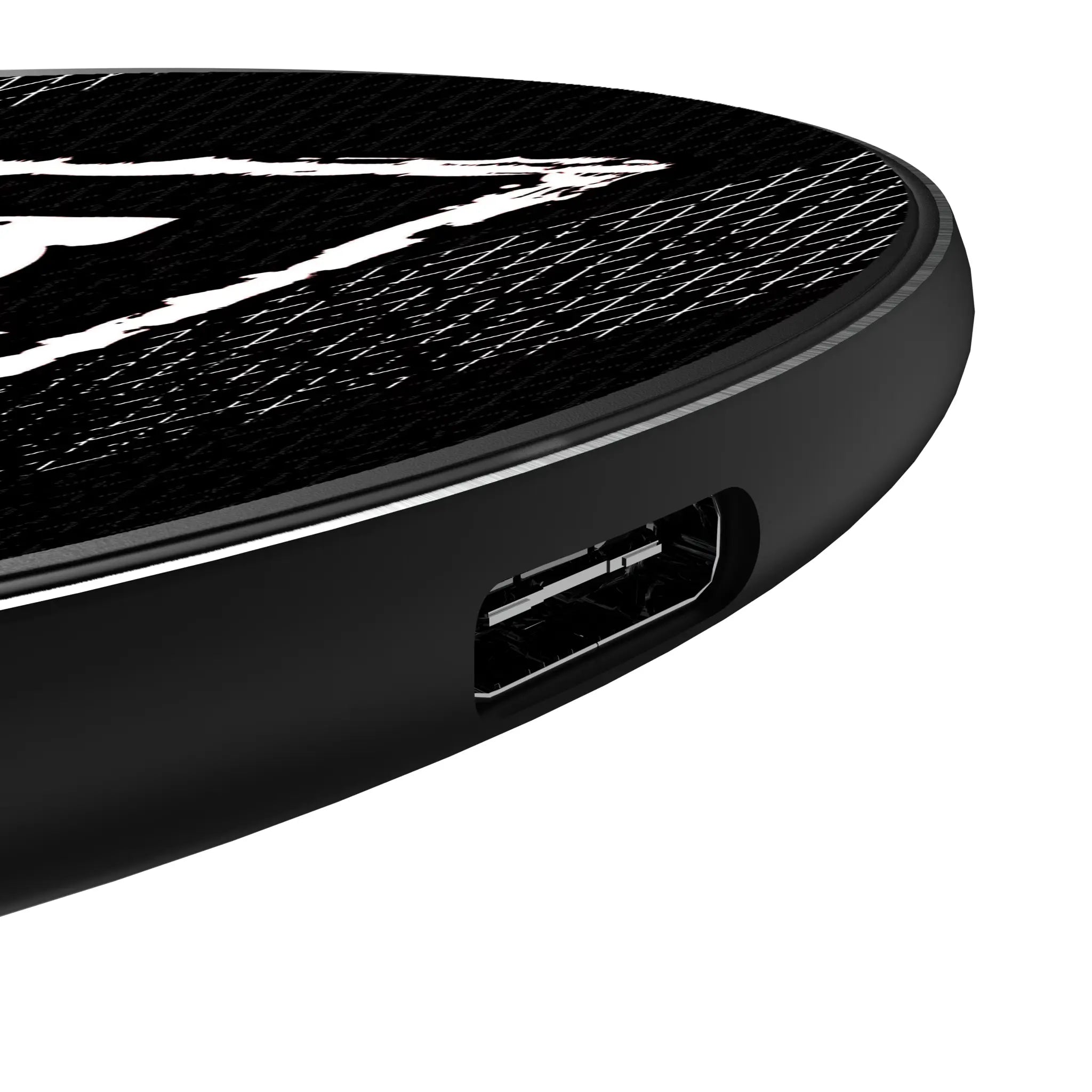 New World Order Steel 15-Watt Wireless Charger - Detail