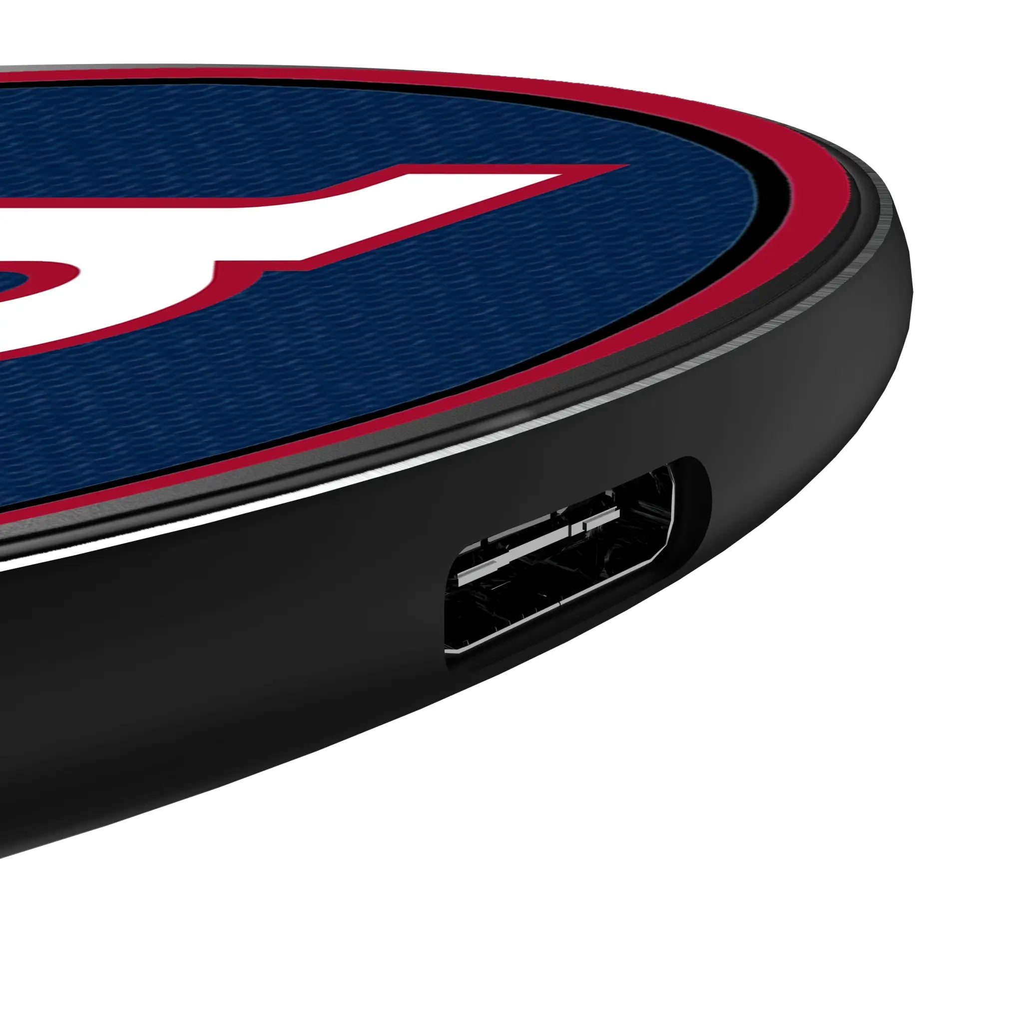 New York Giants Stripe 15-Watt Wireless Charger - Detail