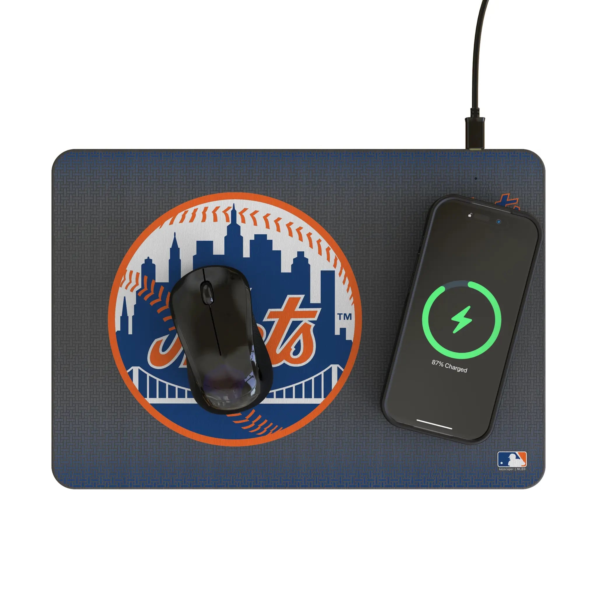 New York Mets Linen 15-Watt Wireless Charger and Mouse Pad - Lifestyle