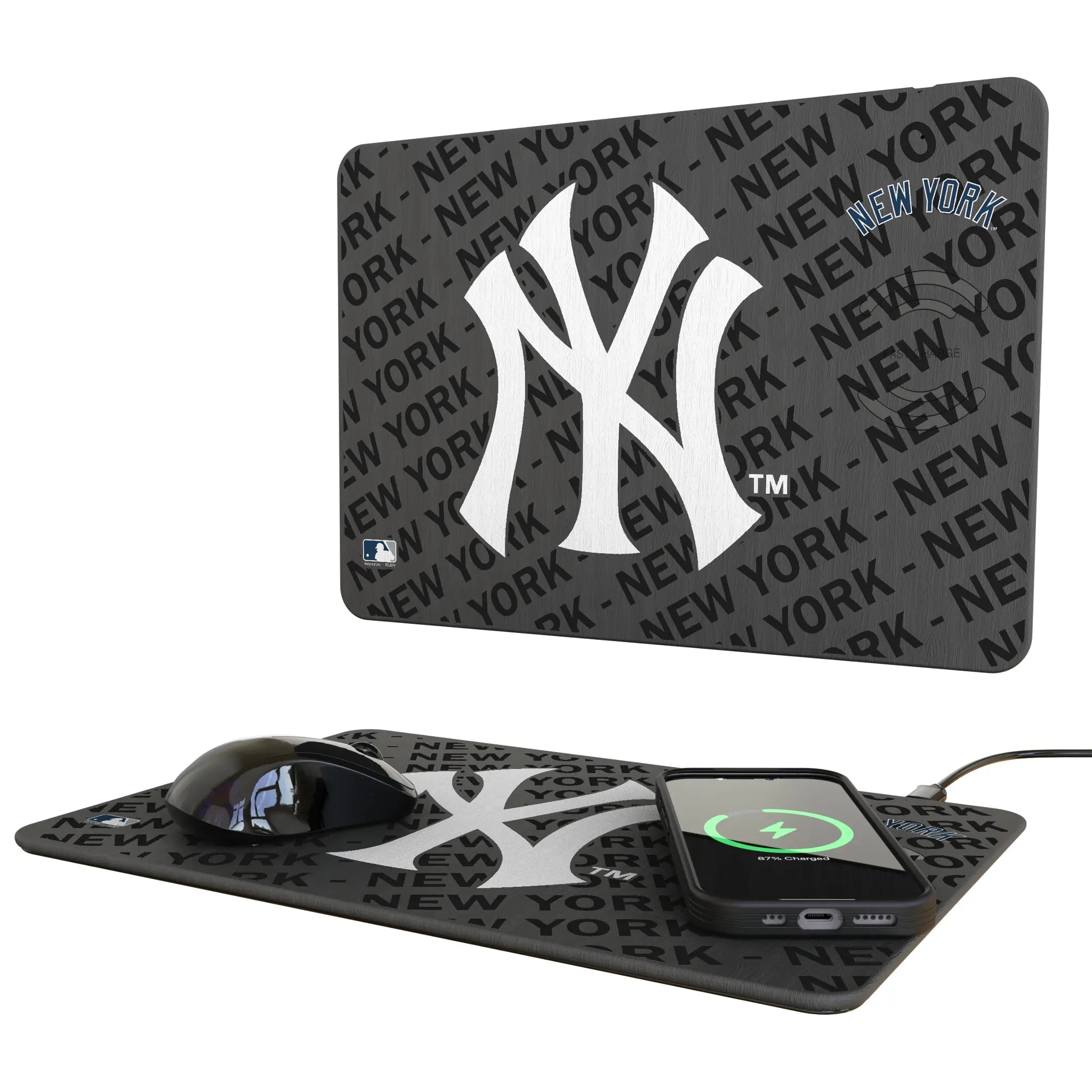 New York Yankees Monocolor Tilt 15-Watt Wireless Charger and Mouse Pad