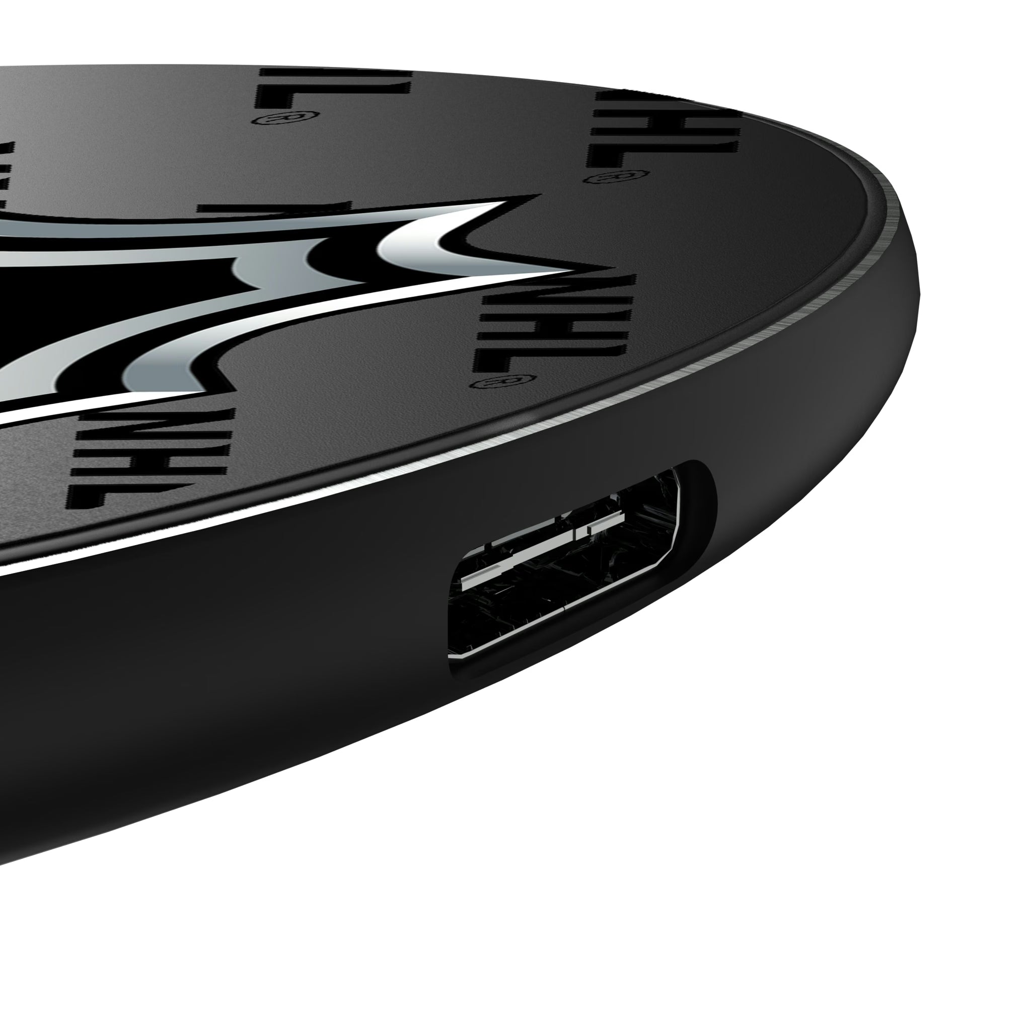 NHL Fashion Pattern 15-Watt Wireless Charger - Detail