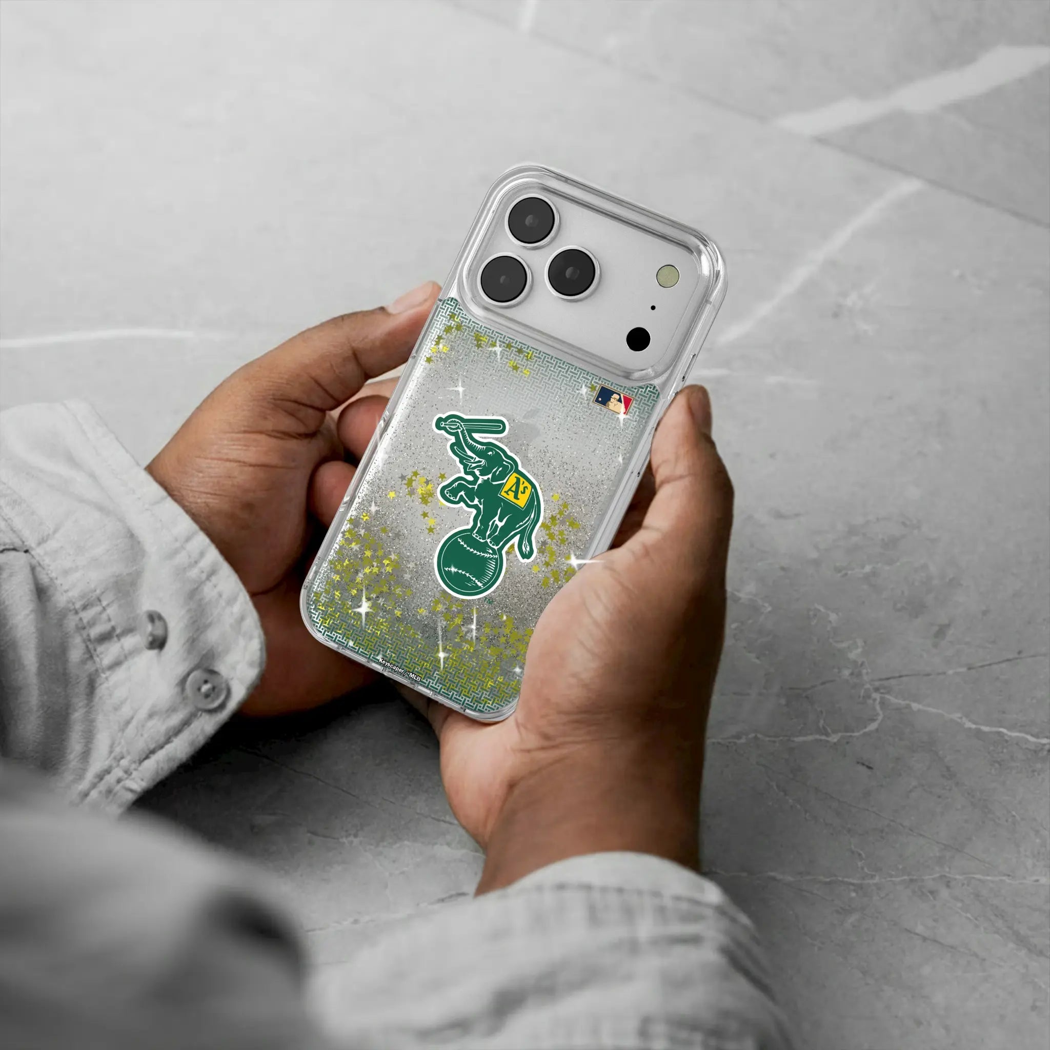 Oakland As Home 1988 - Cooperstown Collection Linen iPhone Glitter Phone Case for Apple iPhone - Lifestyle#Device_iPhone 17 Pro