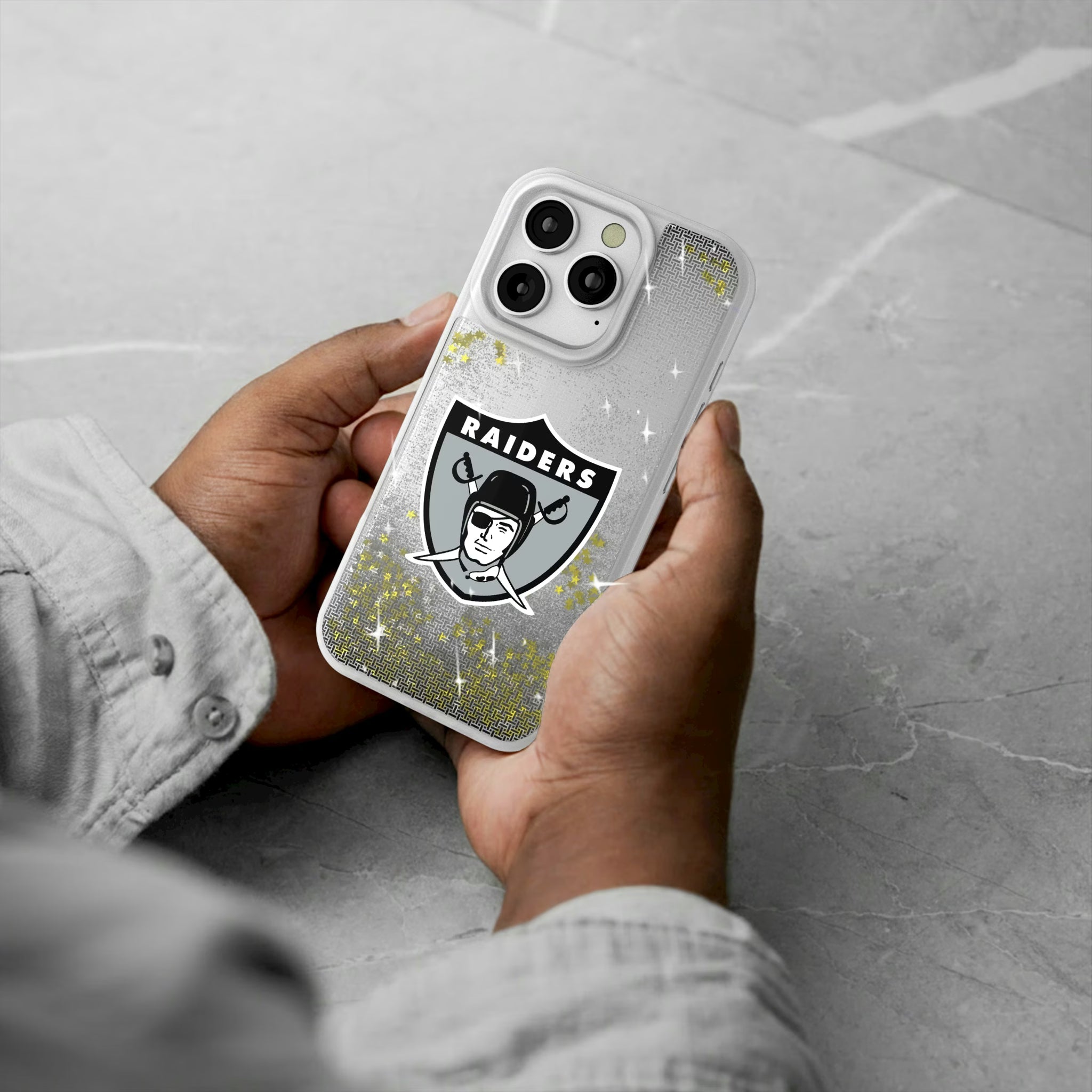 Oakland Raiders 1963 Historic Collection Linen iPhone Glitter Phone Case for Apple iPhone - Lifestyle#Device_iPhone 16 Pro