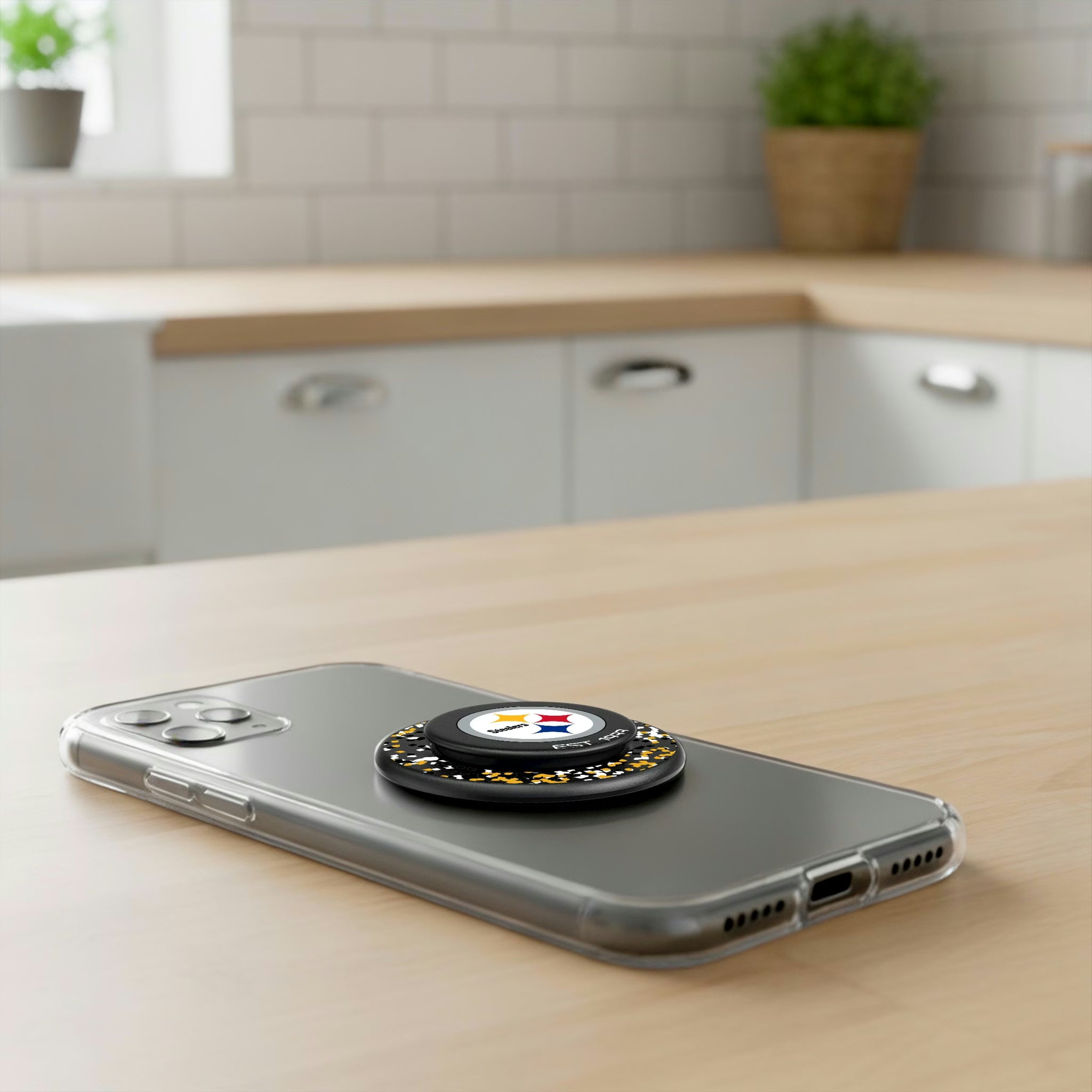 Pittsburgh Steelers Confetti Popsockets Round Magnetic - Lifestyle