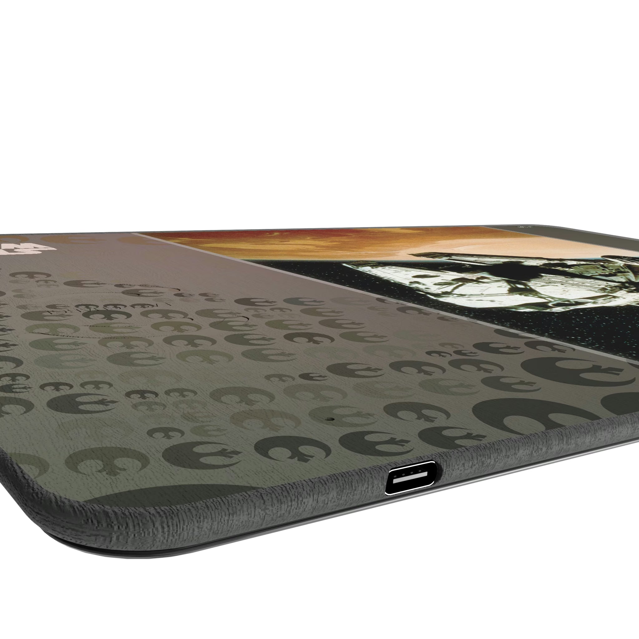 Star Wars Millennium Falcon Portrait 15-Watt Wireless Charger and Mouse Pad