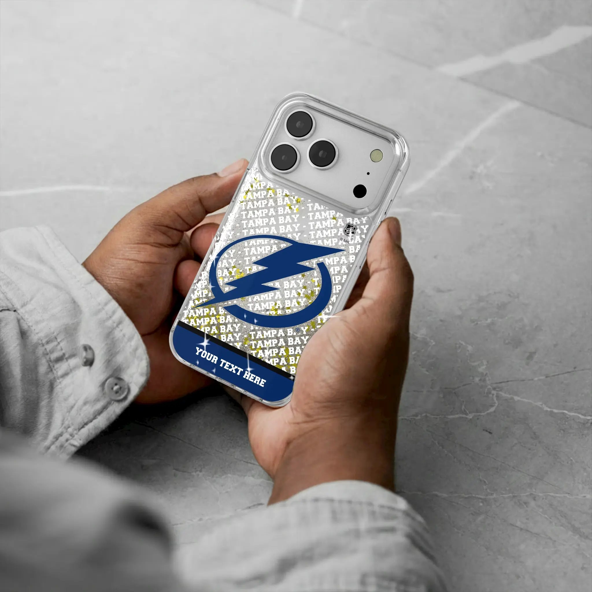 Tampa Bay Lightning Personalized EndZone Plus iPhone Glitter Phone Case for Apple iPhone - Lifestyle#Device_iPhone 17 Pro