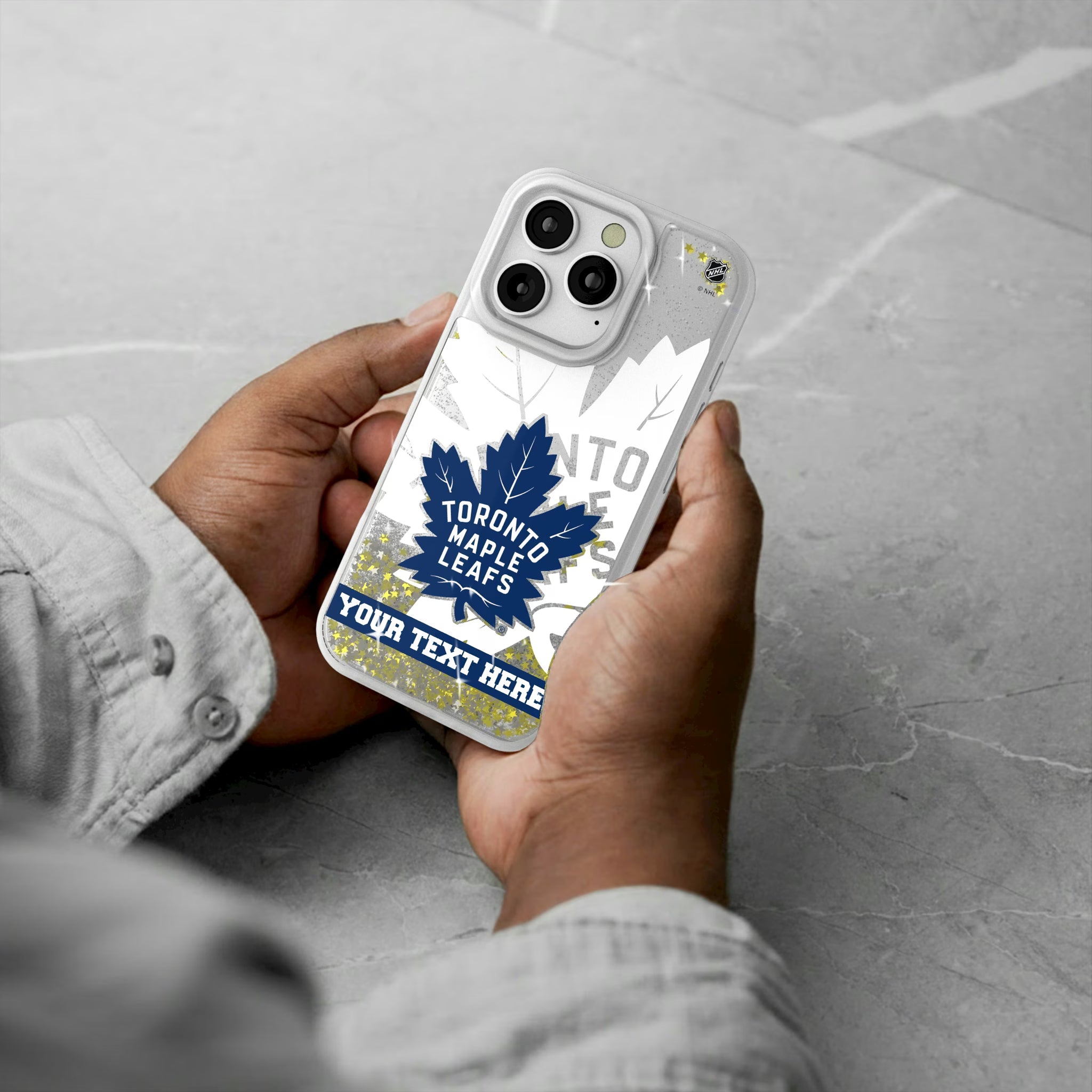 Toronto Maple Leafs Personalized Tilt iPhone Glitter Phone Case for Apple iPhone - Lifestyle#Device_iPhone 16 Pro