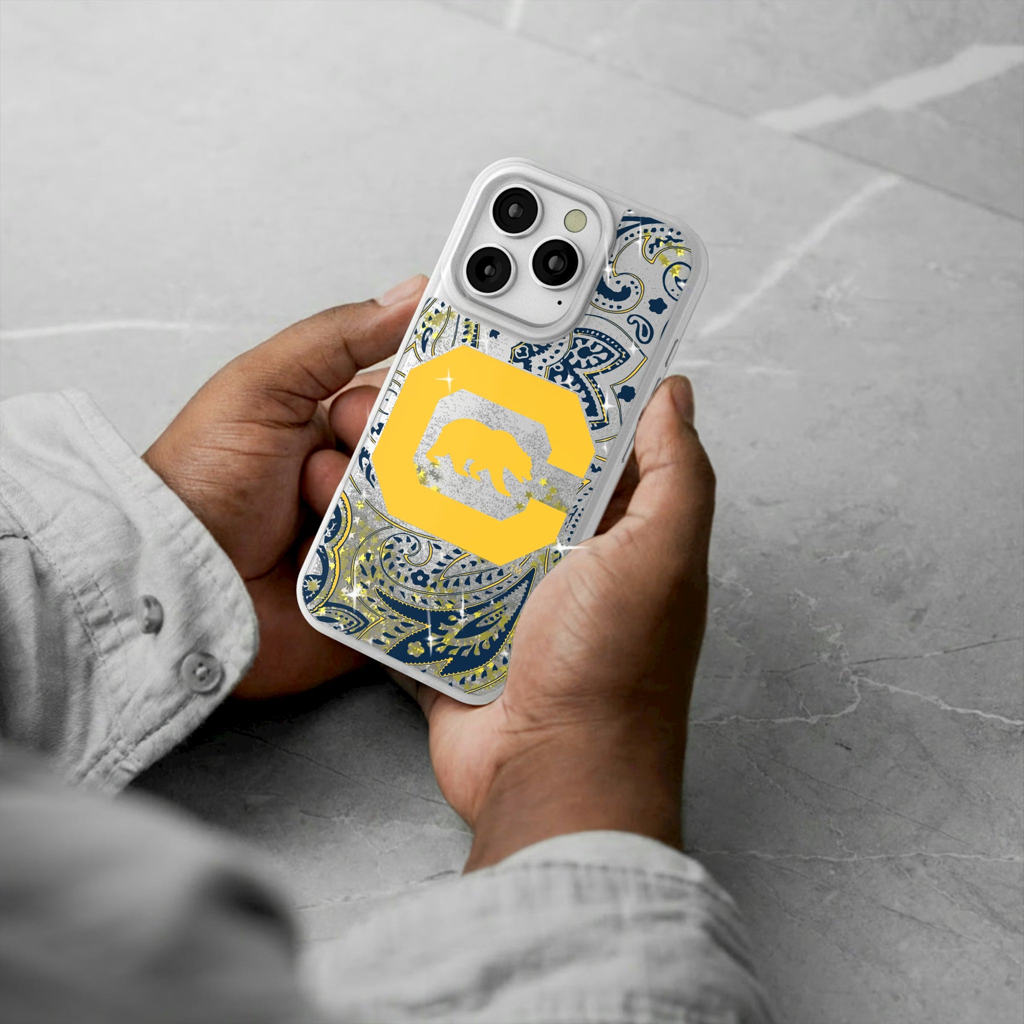 University of California Berkeley Golden Bears Paisley iPhone Glitter Phone Case for Apple iPhone - Lifestyle#Device_iPhone 16 Pro