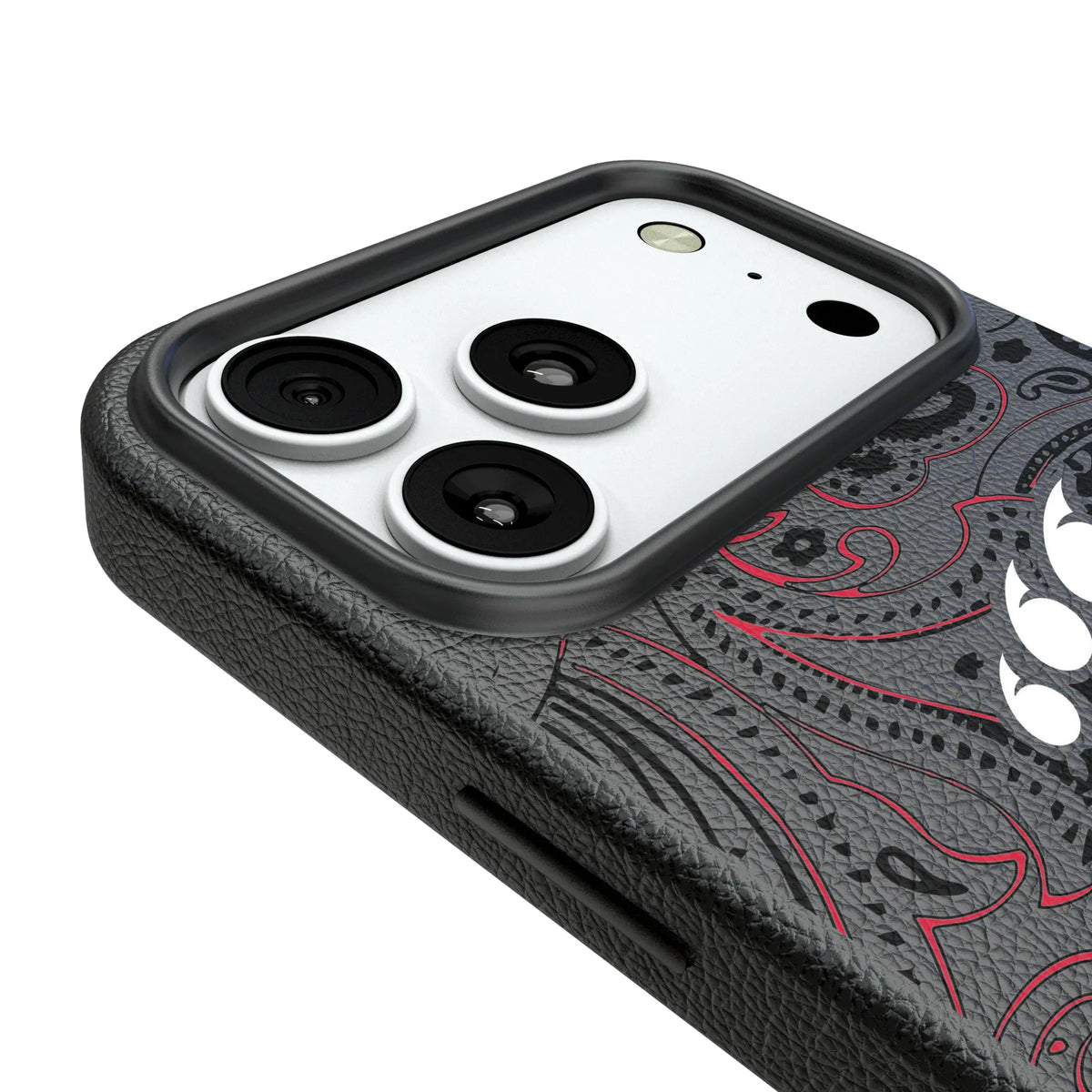 University of Cincinnati Bearcats Paisley iPhone MagSafe Compatible Phone Case for Apple iPhone - Detail#Device_iPhone 18 Pro Max