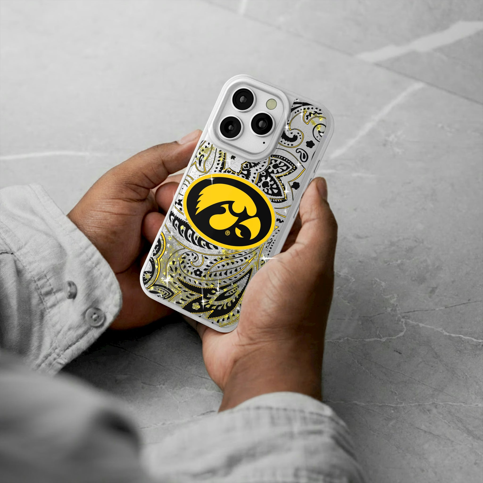 University of Iowa Hawkeyes Paisley iPhone Glitter Phone Case for Apple iPhone - Lifestyle#Device_iPhone 16 Pro